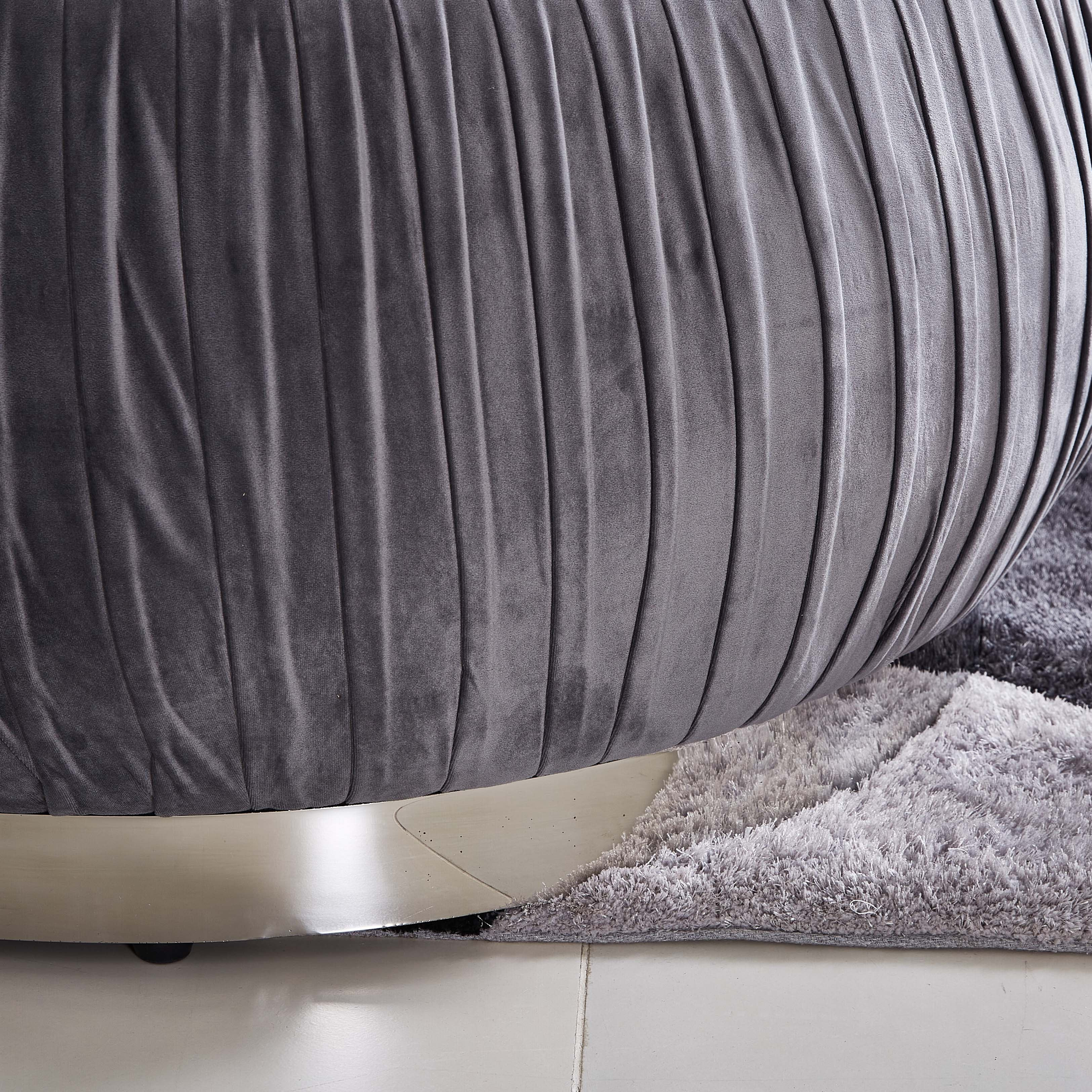مسند قدم بارز الملمس من جاتسبي-hbxlivingroom-sofasandarmchairs-ottomansandfootstools-image-3