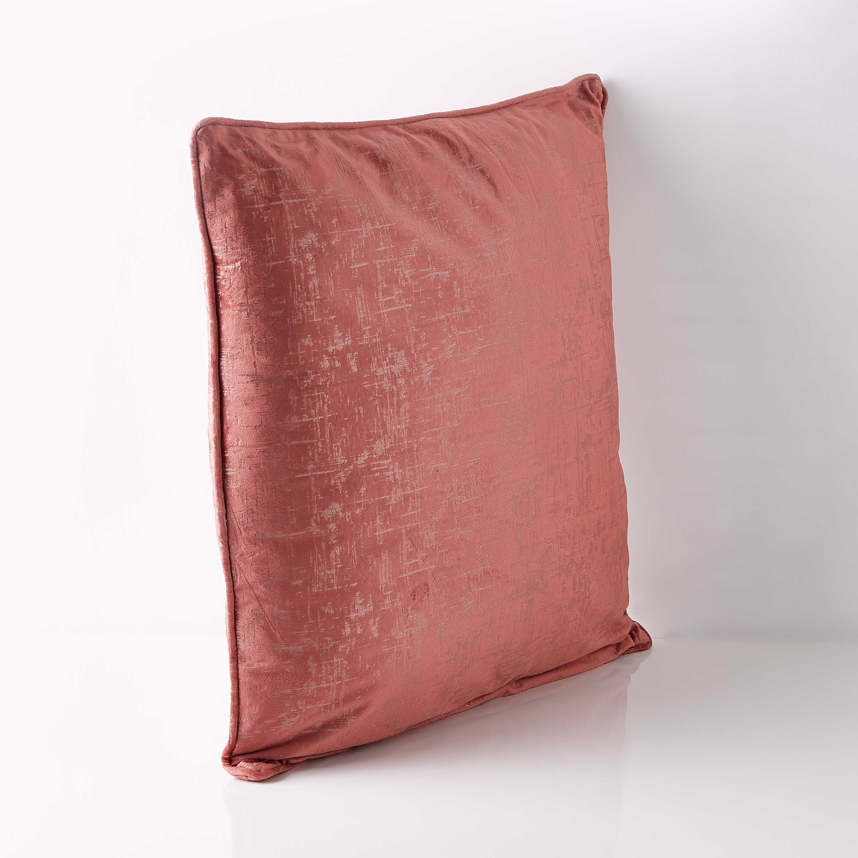 وسادة مخملية بارزة الملمس من أودري - 65 × 65 سم-hbxlivingroom-furnishings-cushionsandcovers-filledcushions-image-4