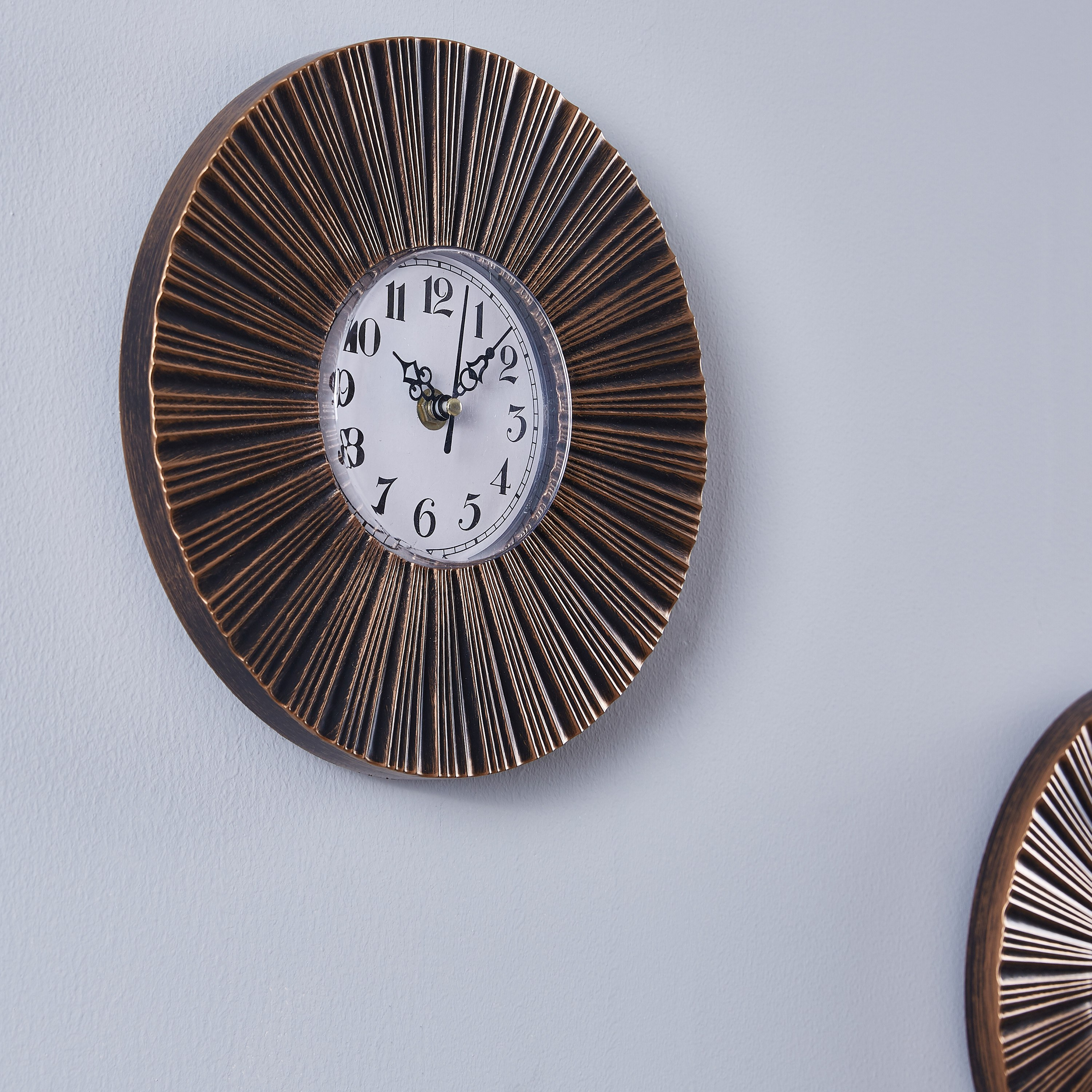 Flos 3-Piece Decorative Mirror and Round Wall Clock Set-PROMO_HB_AE_B2G2_011025-image-3