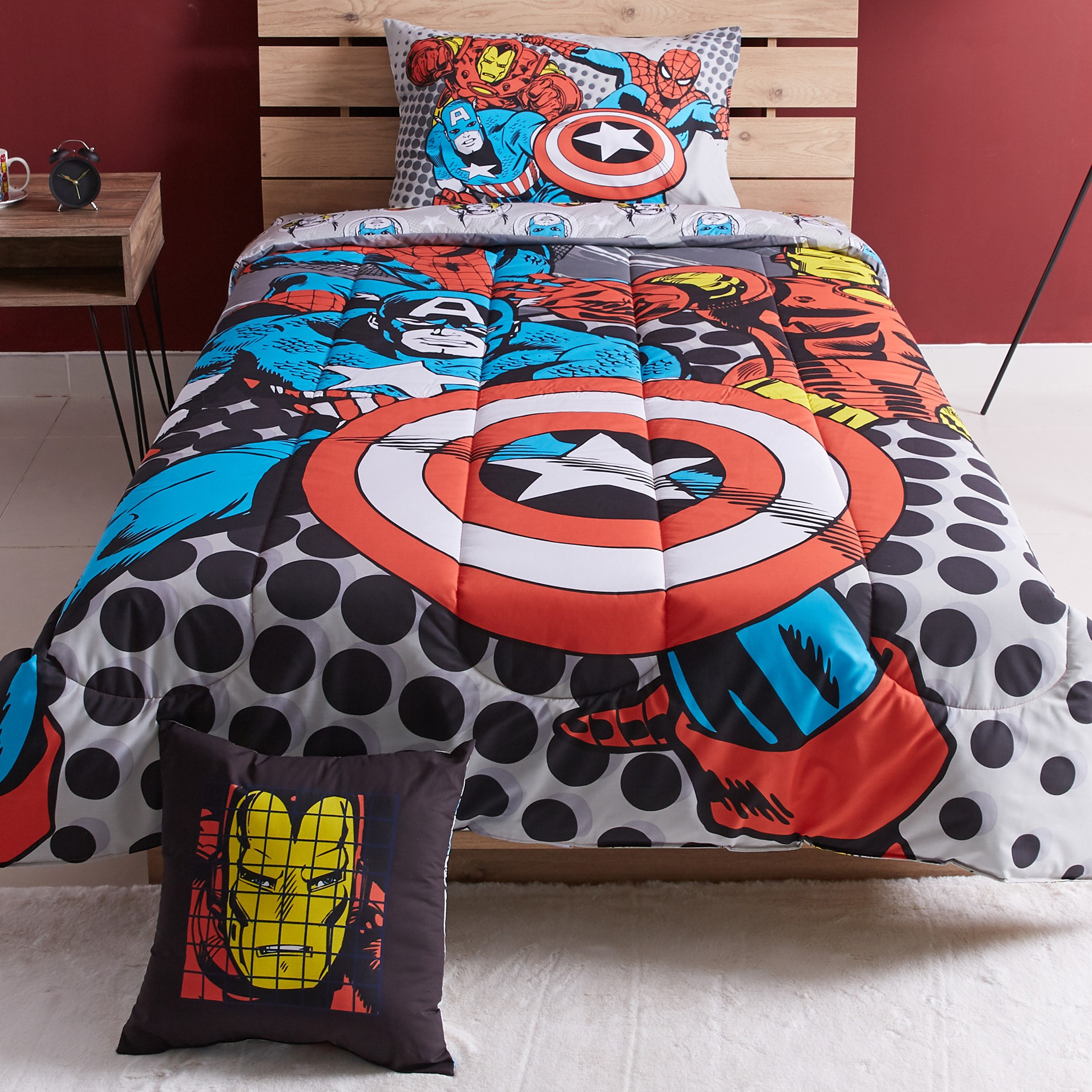 طقم ألحفة وبياضات بطبعات أفينجرز- 4 قطع-hbxhomeware-hbxkidsandyouth-image-1