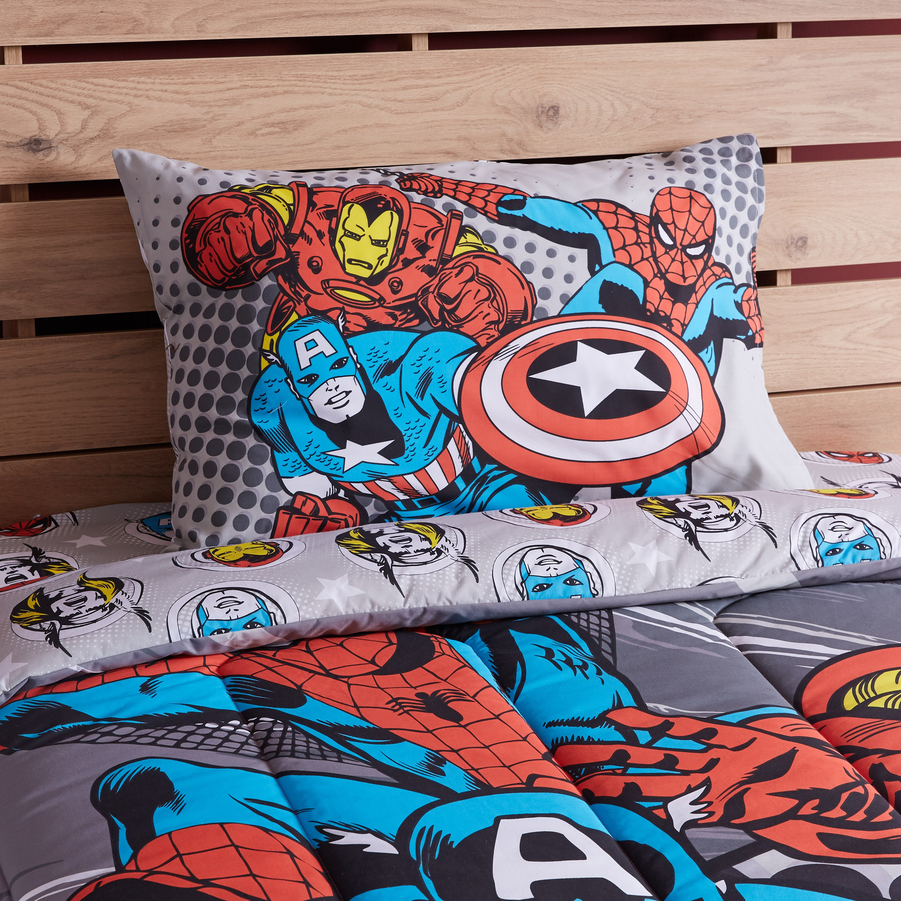 طقم ألحفة وبياضات بطبعات أفينجرز- 4 قطع-hbxhomeware-hbxkidsandyouth-image-4
