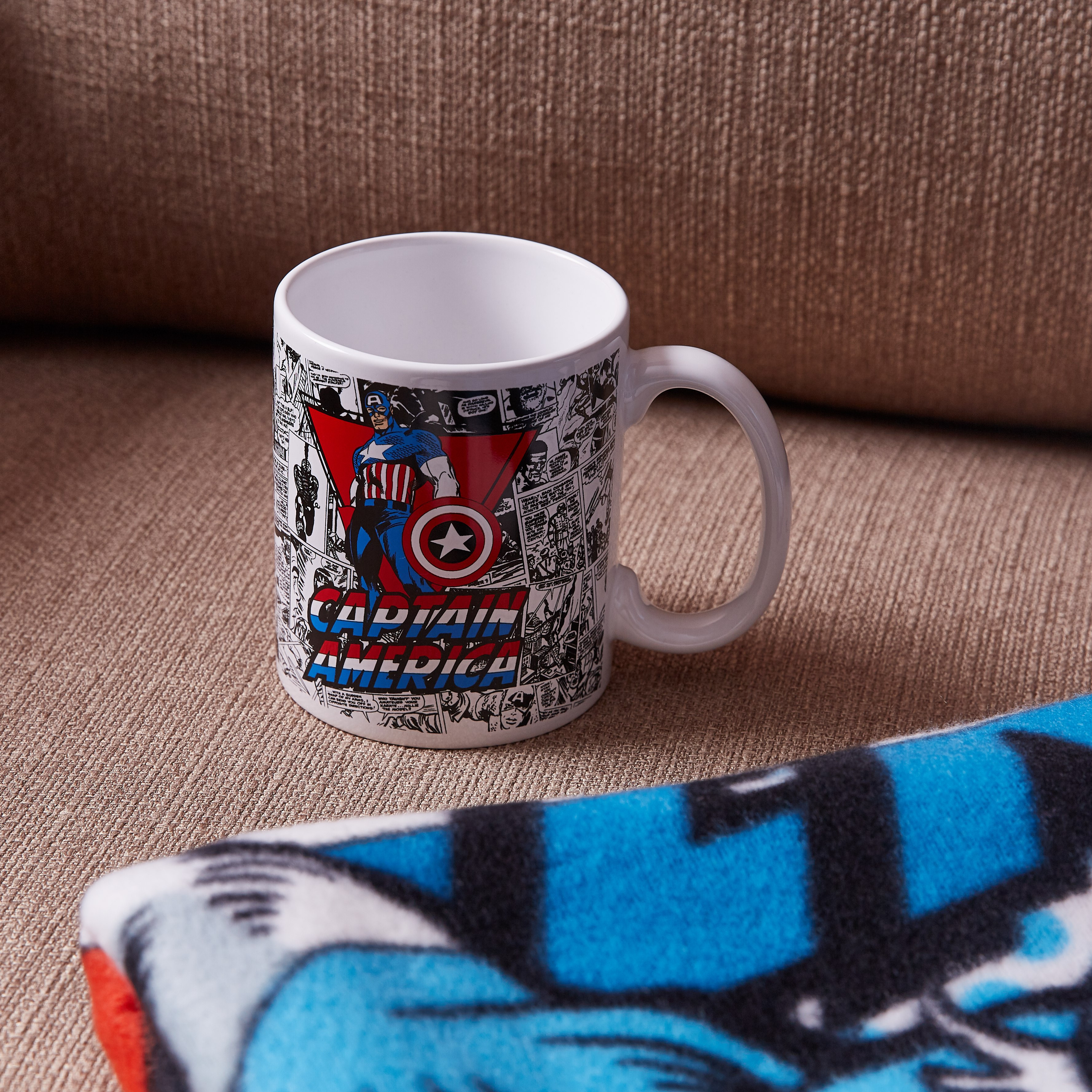 طقم قدح وبطّانية خفيفة بطبعات كابتن أمريكا-hbxhomeware-hbxkidsandyouth-image-3