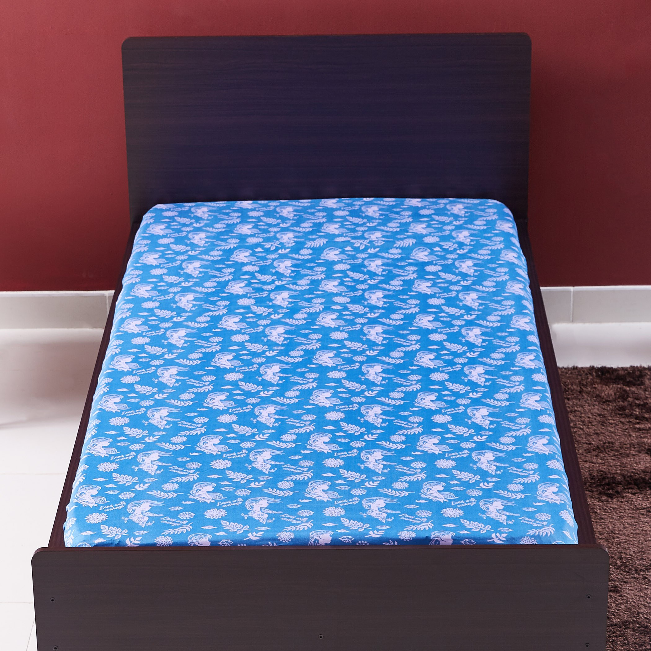 شرشف مطّاطي بطبعات فروزن - 190x90 سم-hbxhomeware-hbxkidsandyouth-image-1