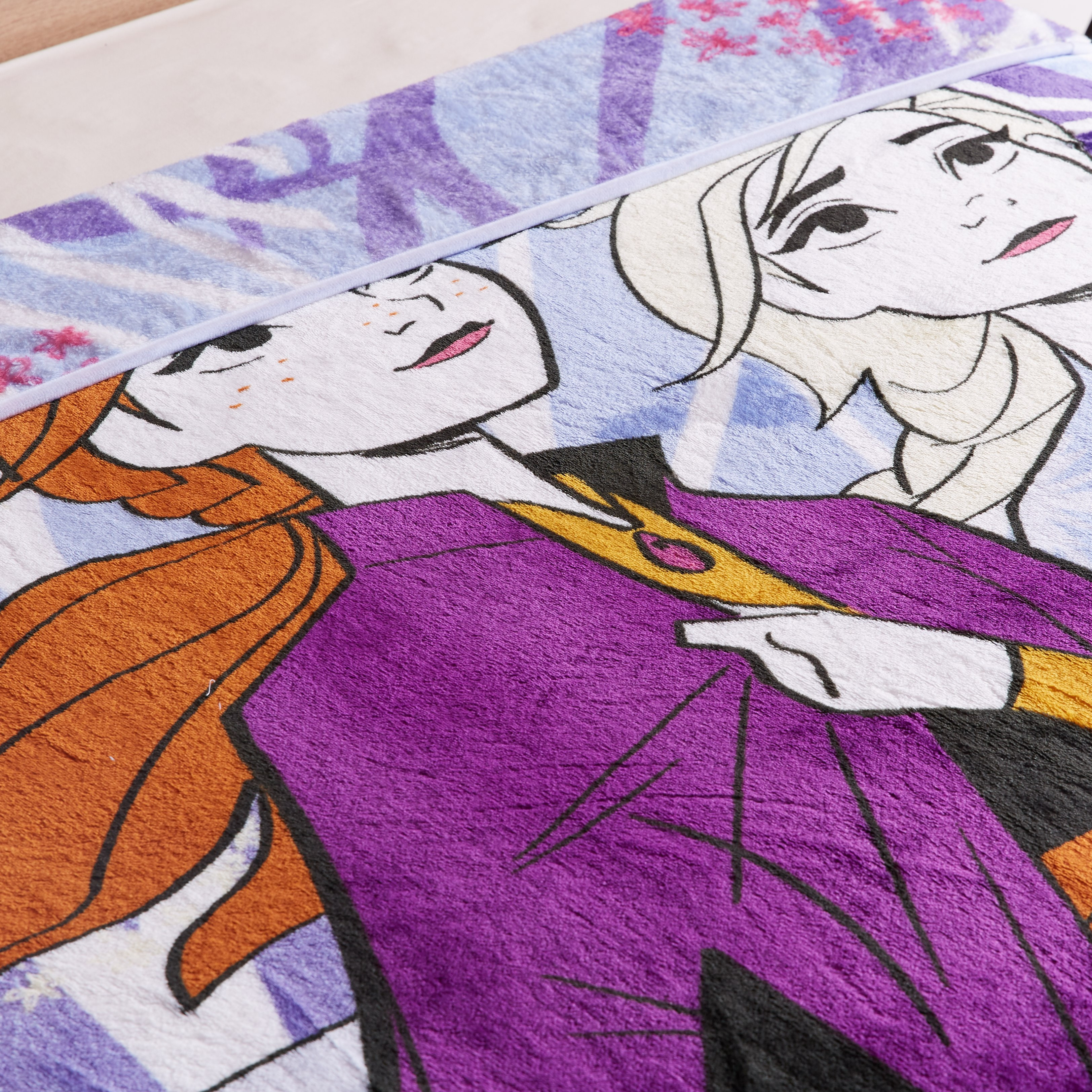 بطانية فلانيل بطبعات شخصية إلسا من فيلم فروزن - 160x220 سم-hbxhomeware-hbxkidsandyouth-image-3