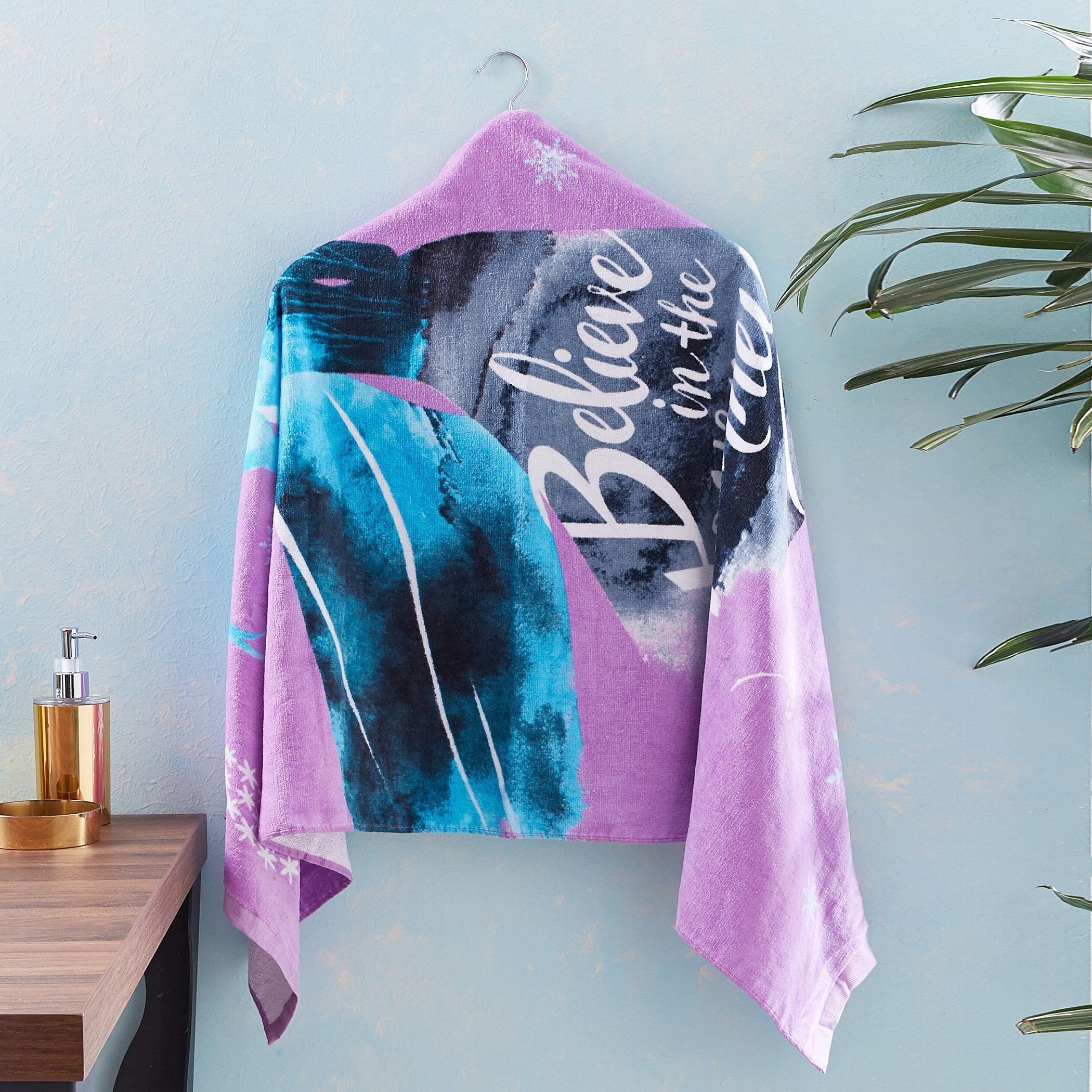 منشفة قطن بارزة الملمس بطبعات فروزن-hbxhomeware-hbxkidsandyouth-image-3