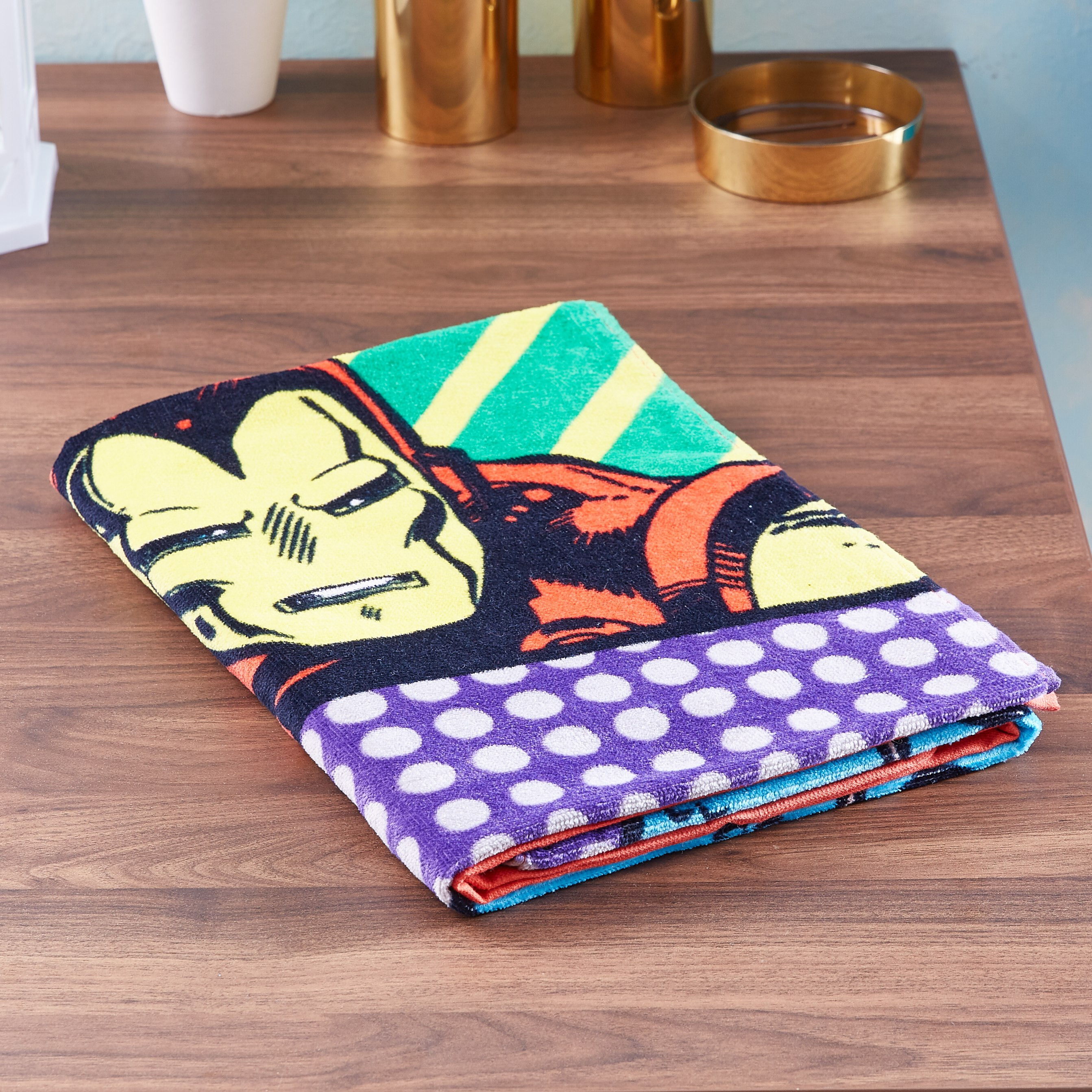 منشفة قطنية بارزة الملمس بطبعات أفينجرز-hbxhomeware-hbxkidsandyouth-image-1