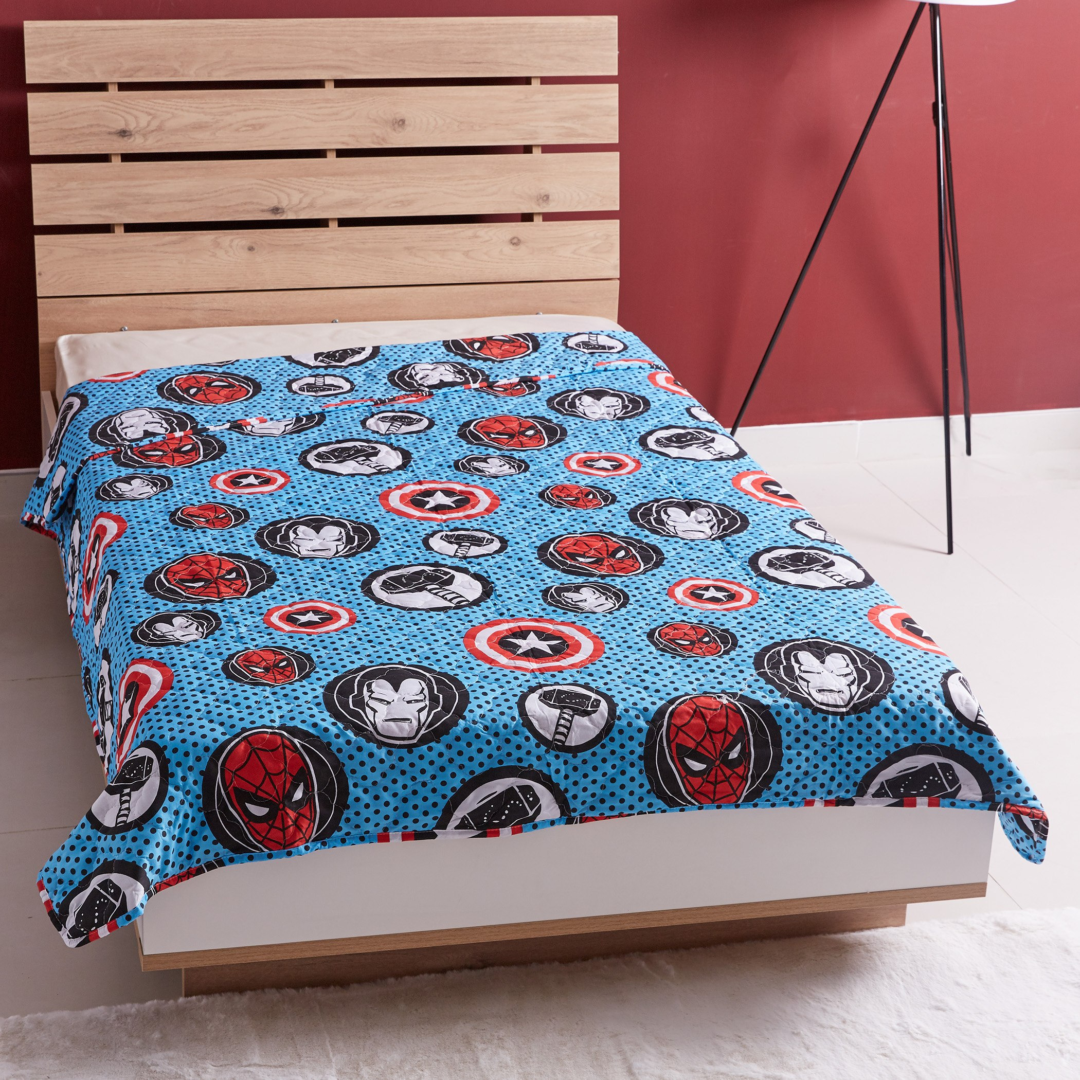 مفرش سرير مبطّن بطبعات أفينجرز - 160x220 سم-hbxhomeware-hbxkidsandyouth-image-1