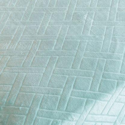 Nova Embossed Twin Flannel Blanket - 150x200 cms