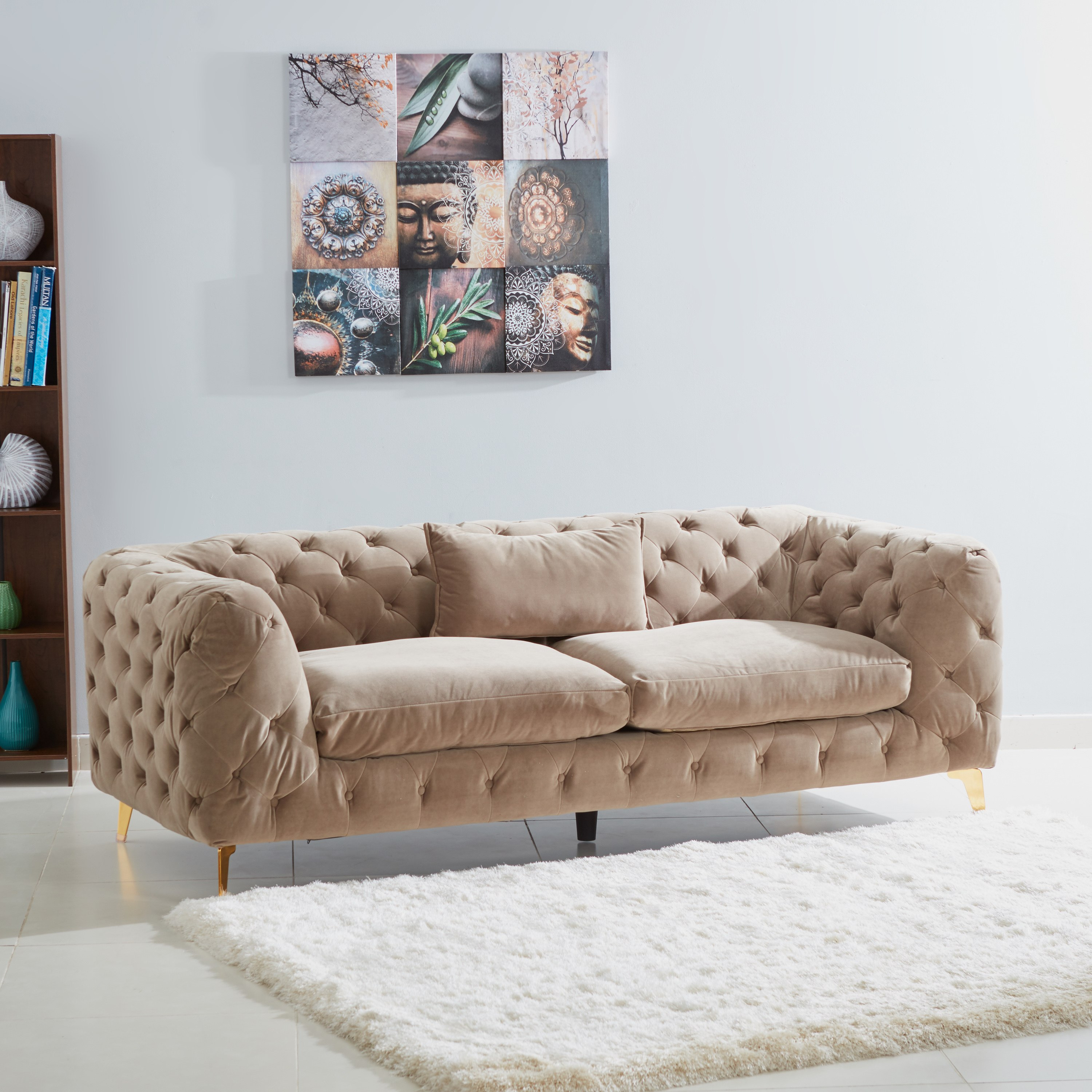 كنبة معنقدة مخملية 3 مقاعد من كارولينا-hbxlivingroom-sofasandarmchairs-sofas-image-2