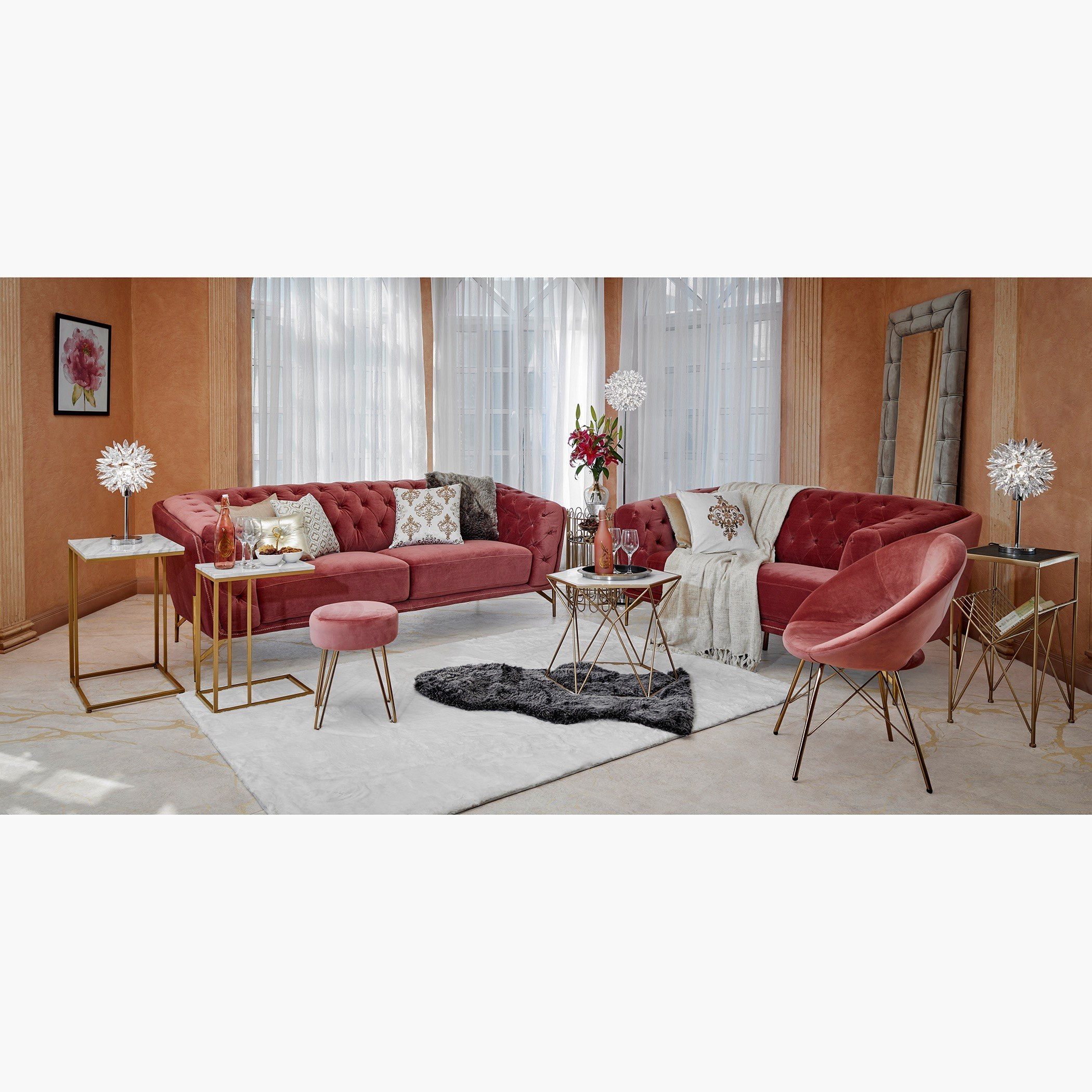 كنبة مخمليّة 3 مقاعد مع مساند ذراعين وظهر معنقد من كلوديا-hbxlivingroom-sofasandarmchairs-sofas-image-6