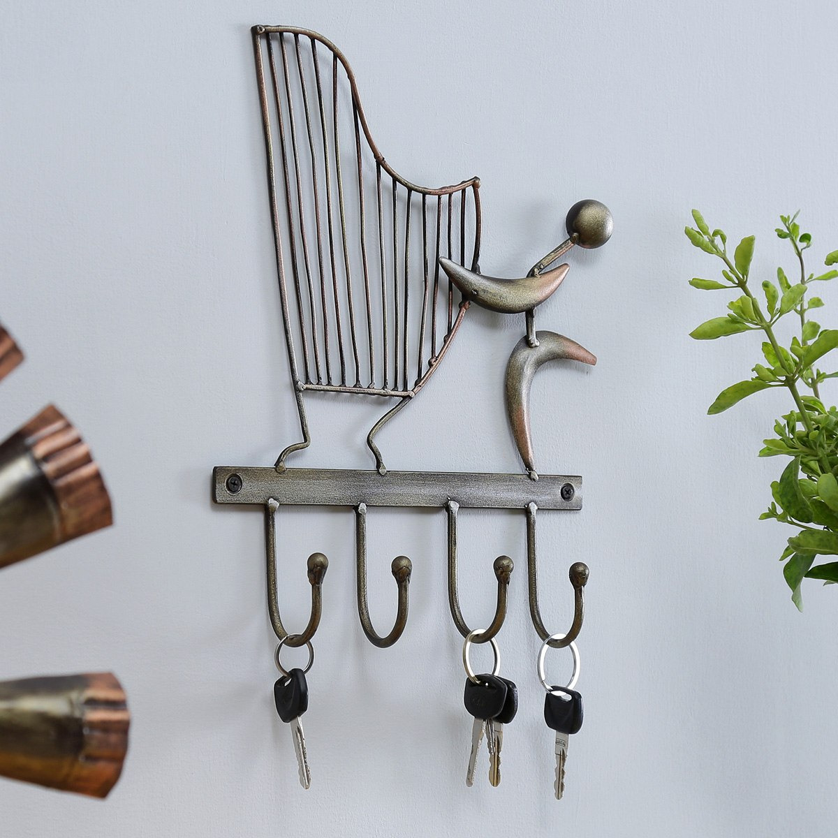 علاقة خطاف ديكور على شكل قيثارة من إي سي-hbxhomeware-homedecor-figurinesandornaments-image-1