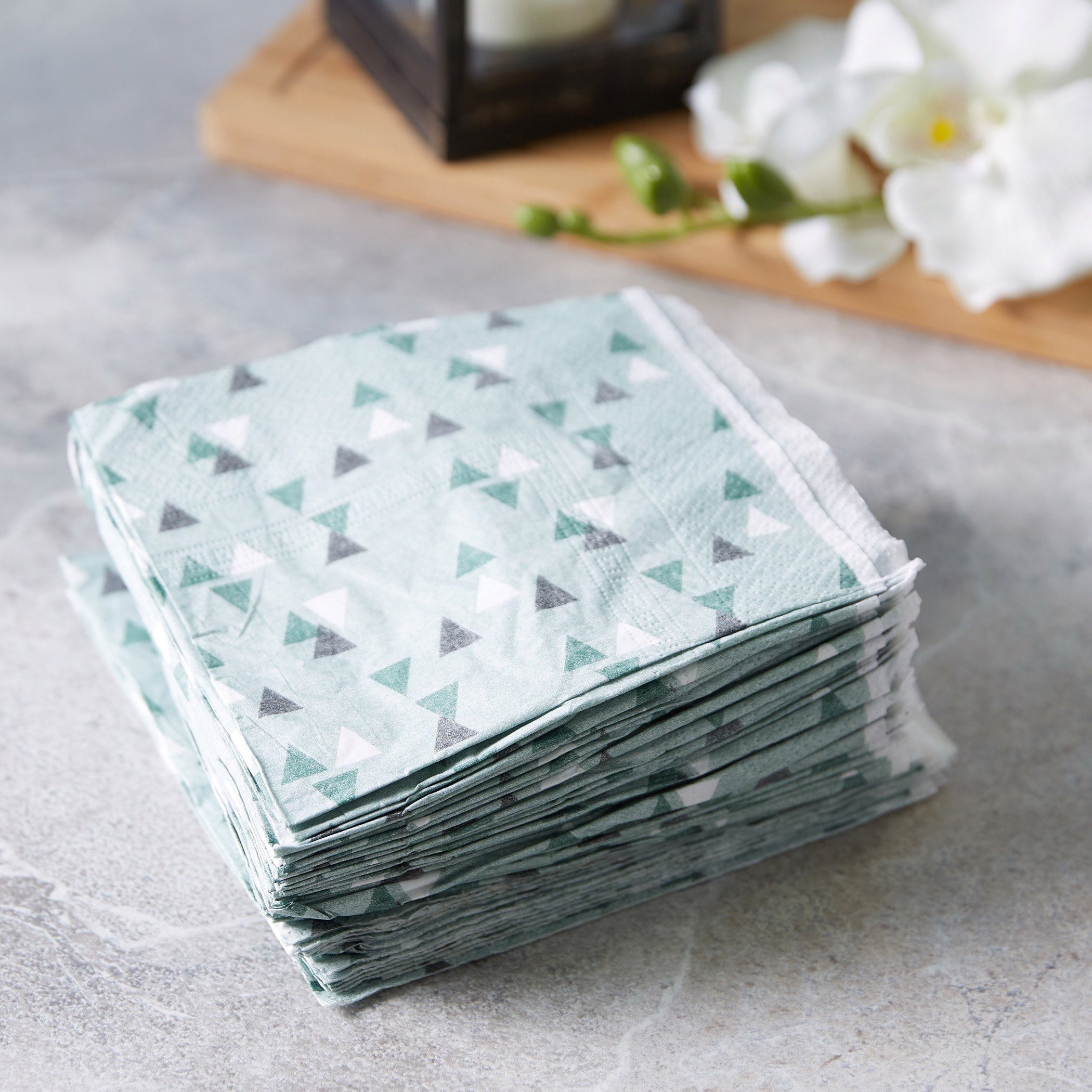 طقم مناديل سفرة بطبعات من سكاندي - 50 قطعة-hbxdecorandfurnishings-tabletop-serveware-image-1
