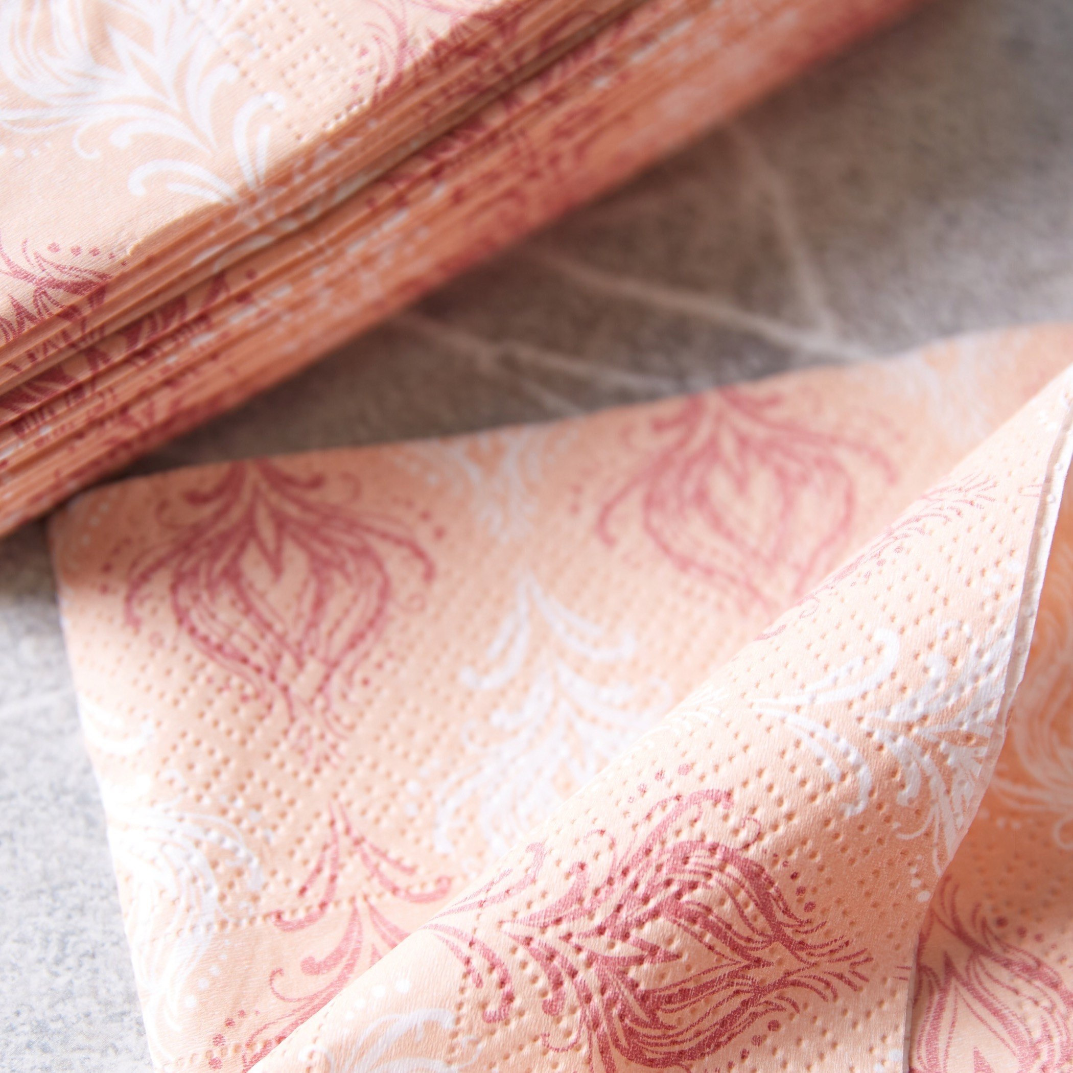 طقم مناديل سفرة ورقية من بوتيك - 50 قطعة-hbxdiningroom-tablelinens-image-2
