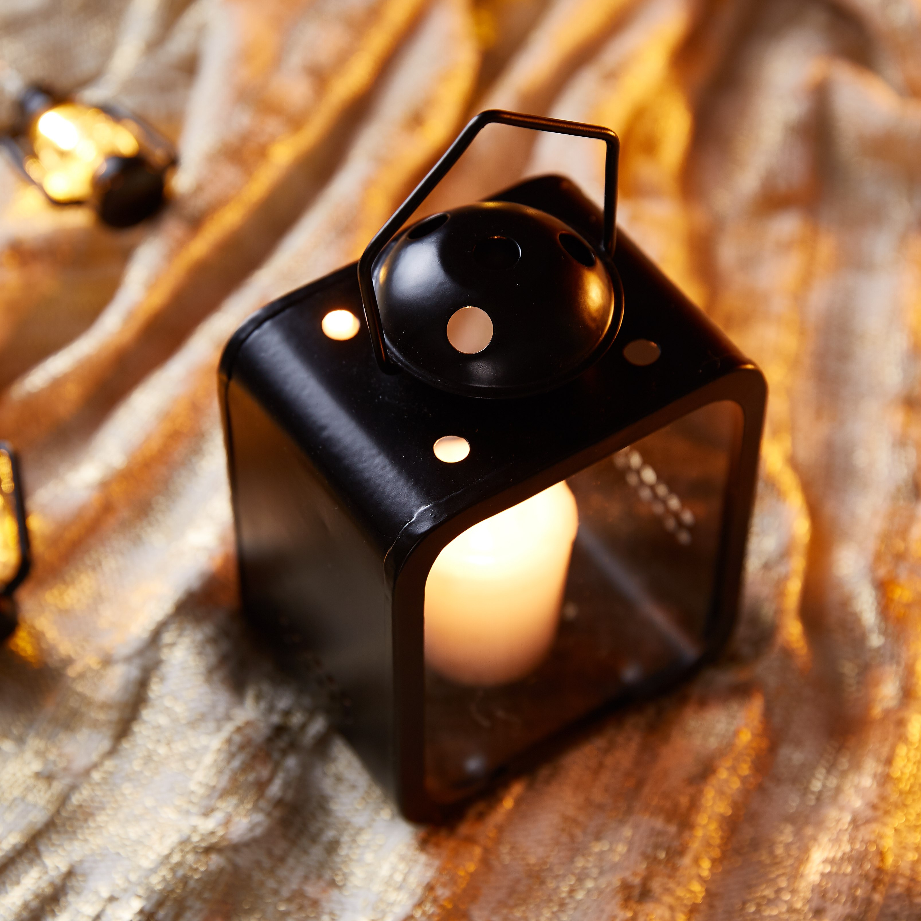 Dawn Tealight Lantern-PROMO_HB_AE_B1G1_250925-image-2