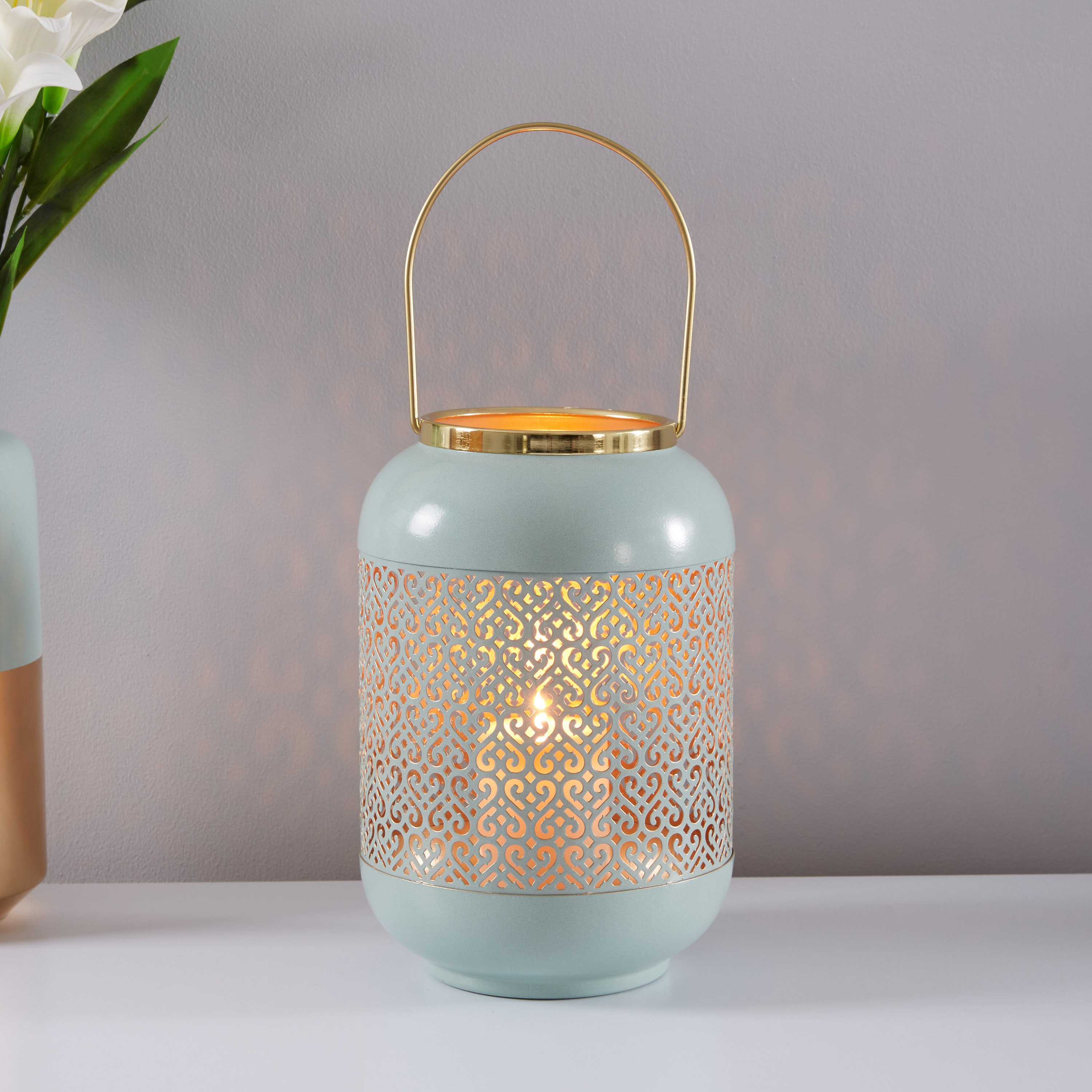 Tene Lantern with Cutout Detail-PROMO_HB_AE_B1G1_250925-image-1