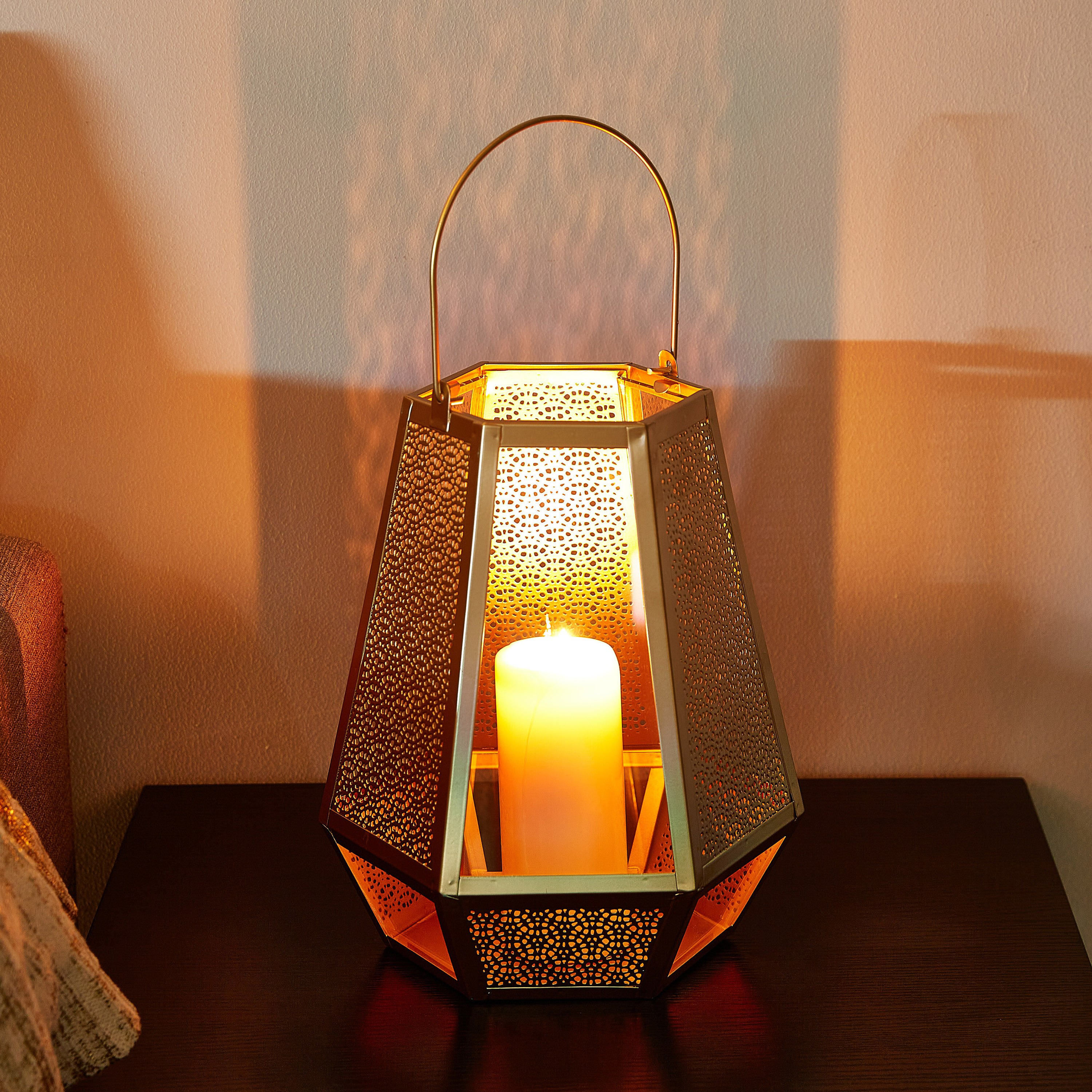 Caly Lantern with Cutouts and Handle-PROMO_HB_AE_B1G1_250925-image-2
