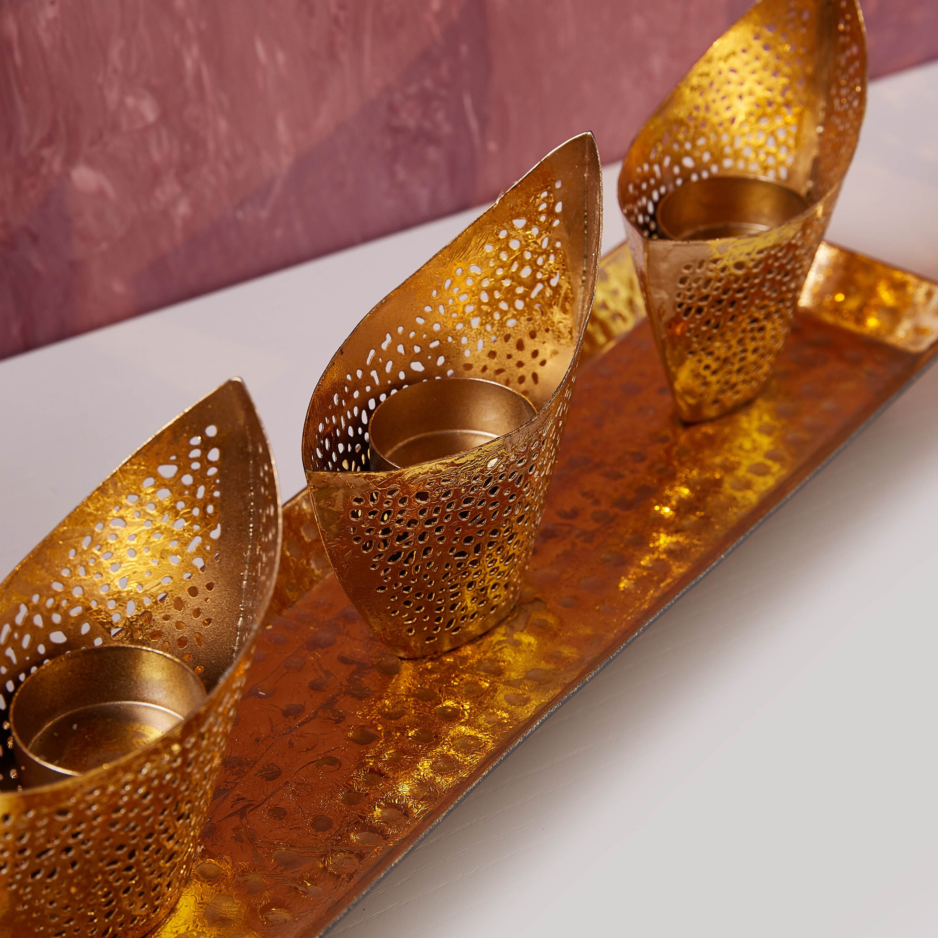 حامل شموع صغيرة من إيثر-hbxlivingroom-decorandaccessories-candleholders-image-4