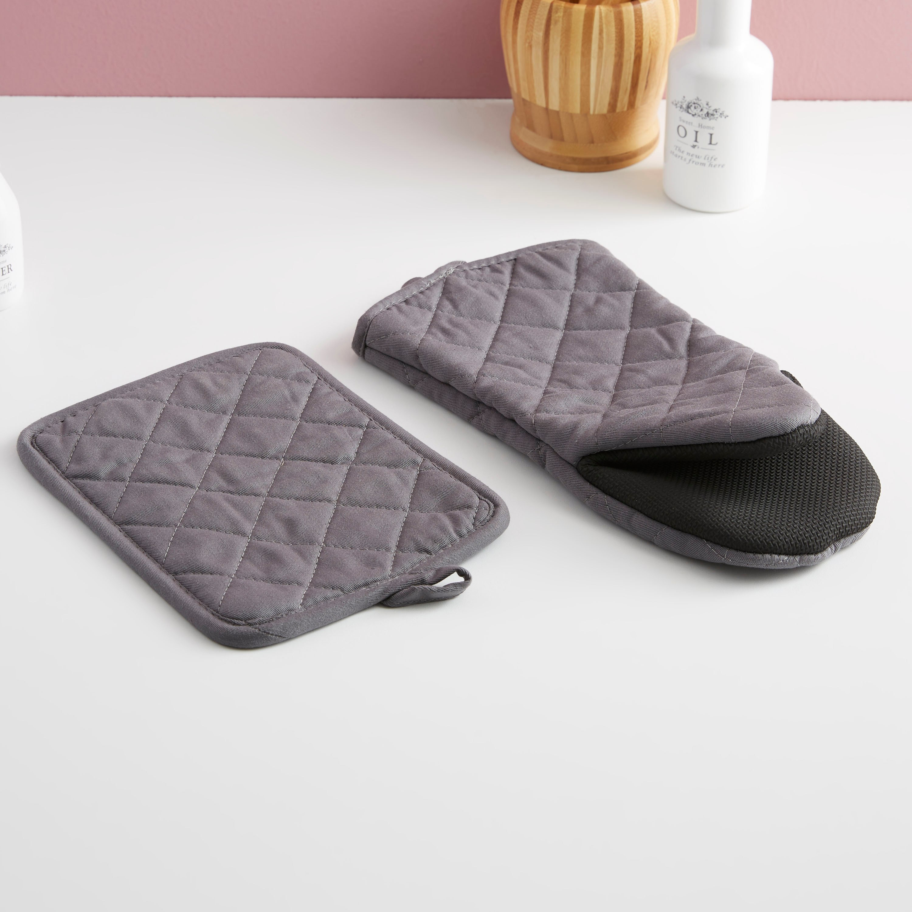 Noble 2-Piece Cotton Neoprene Oven Mitten and Pot Holder Set-hbxdecorandfurnishings-homefurnishings-tablelinens-image-1