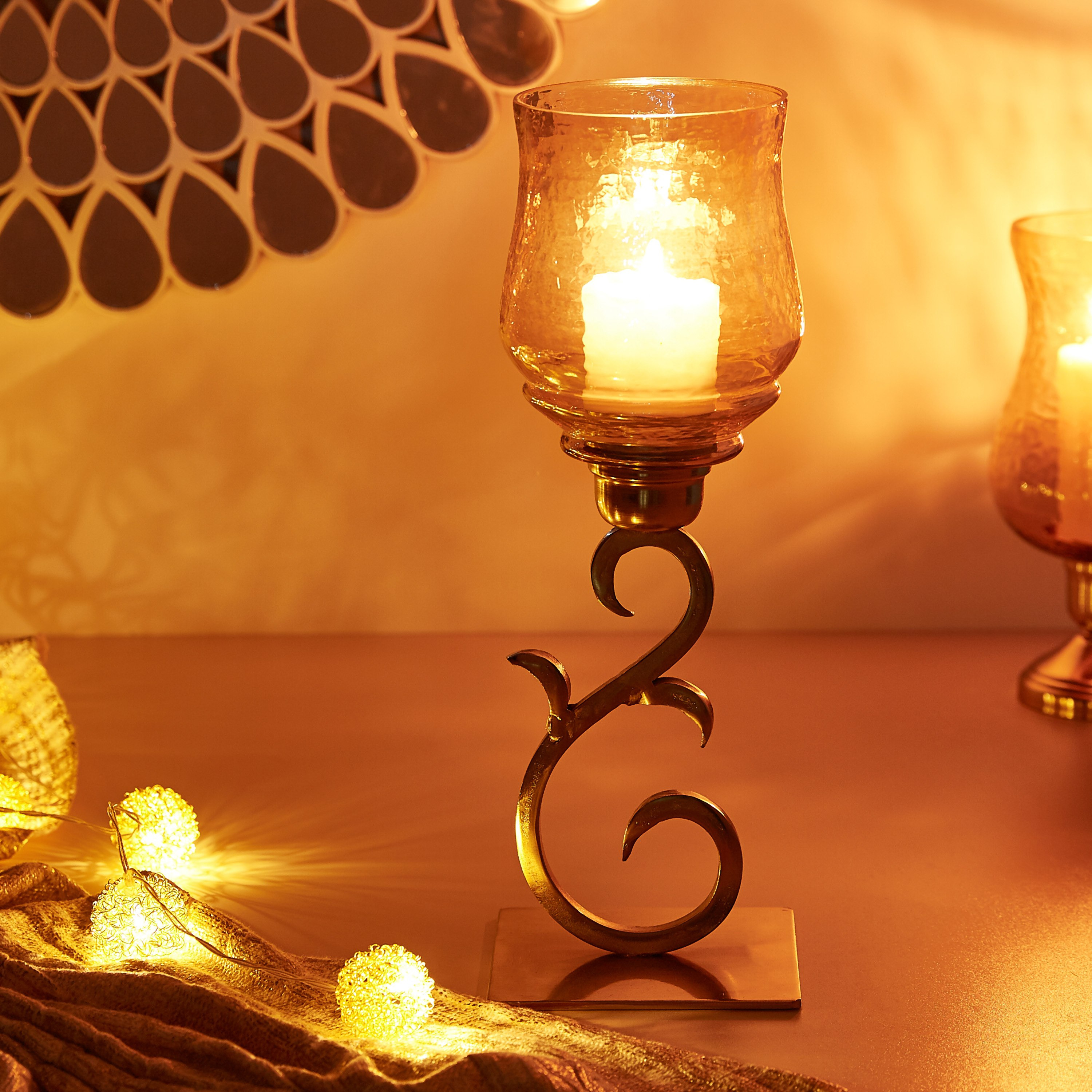 حامل شموع بتصميم فانوس من فارو-hbxlivingroom-decorandaccessories-candleholders-image-2