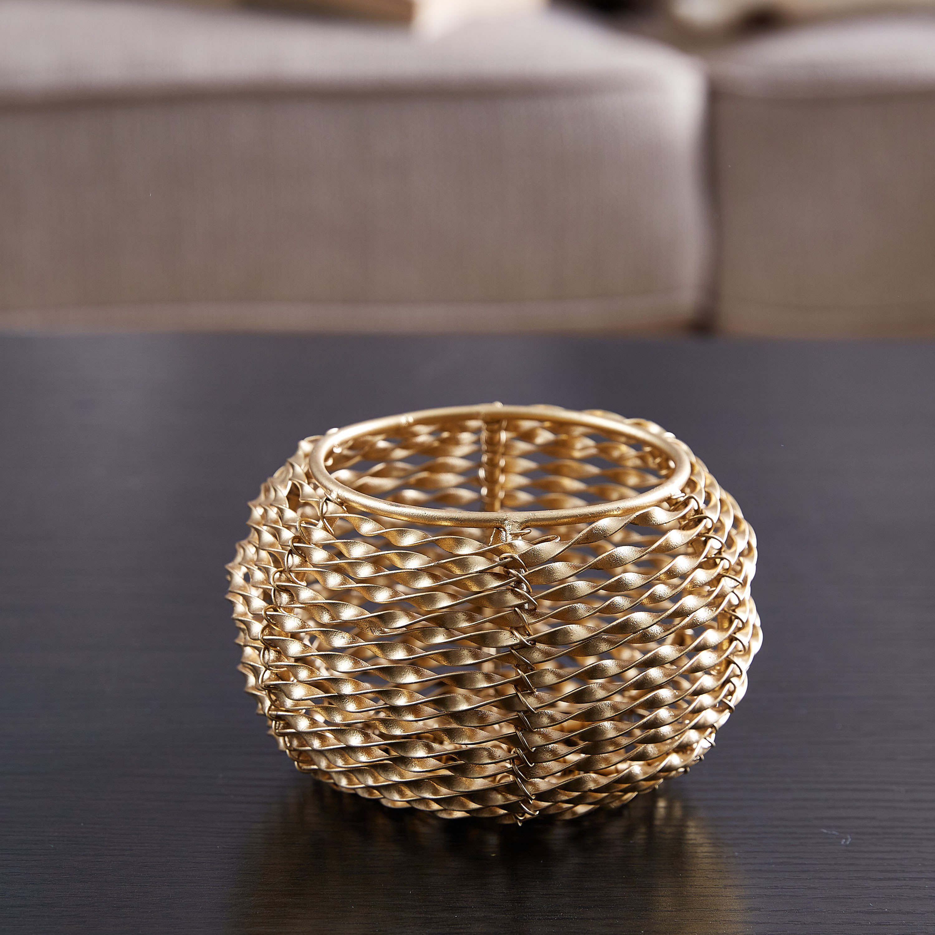 حامل شموع فوتيف بسلك ملتوي من فاليري-hbxlivingroom-decorandaccessories-candleholders-image-1