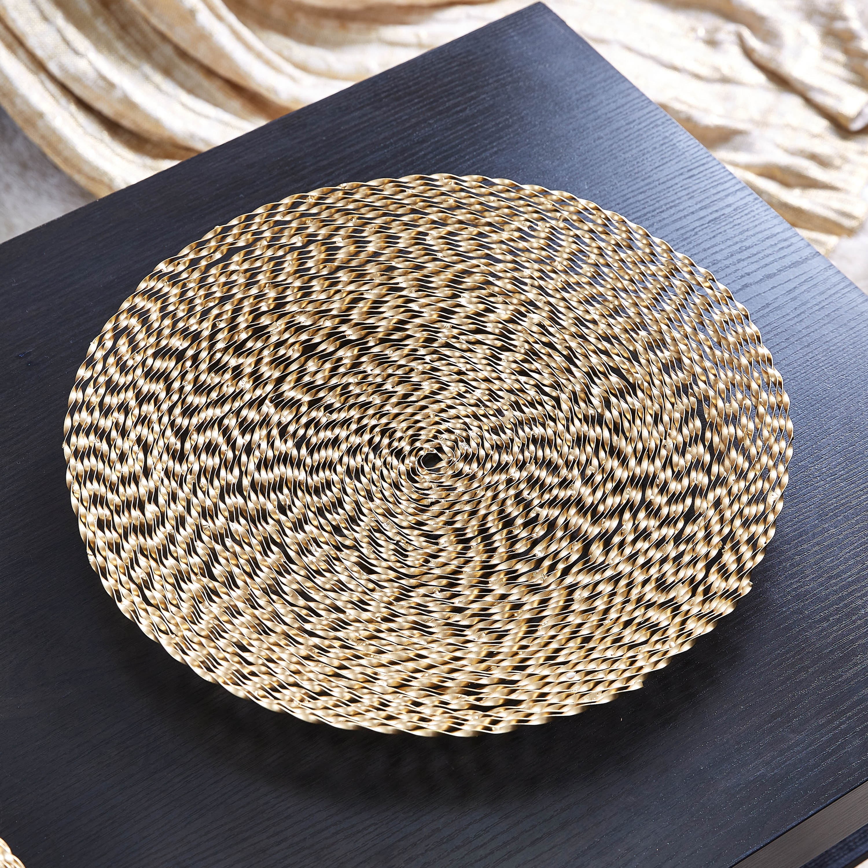 Valerie Twisted Wire Platter-PROMO_HB_AE_B1G1_250925-image-1