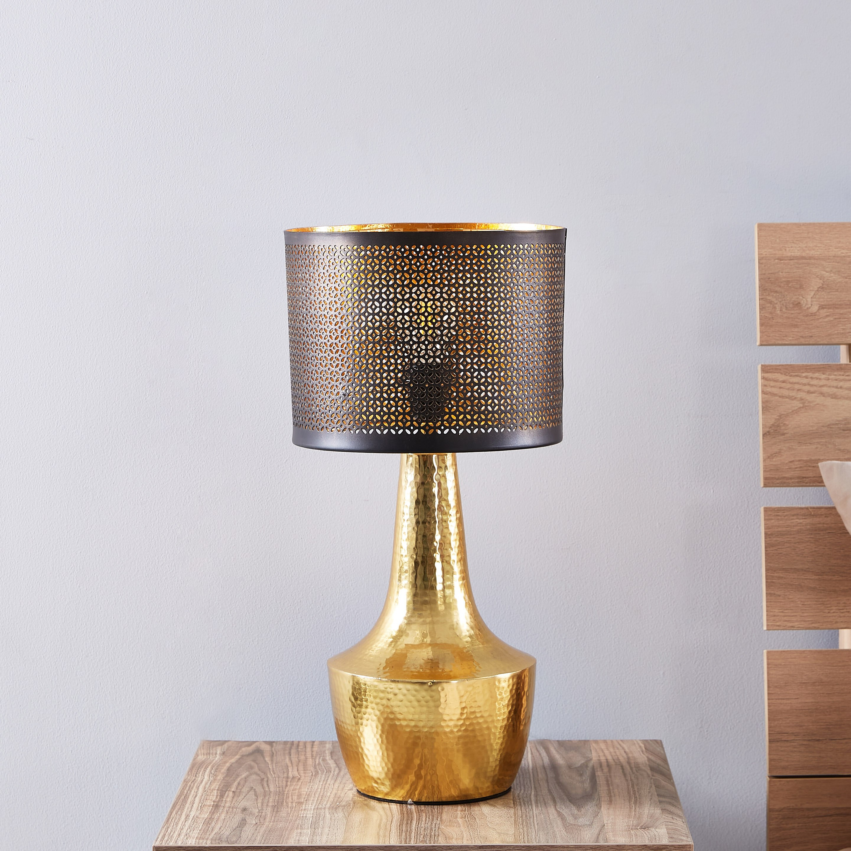 مصباح طاولة معدني من كيلي - 57 سم-hbxlivingroom-lighting-tablelamps-image-2