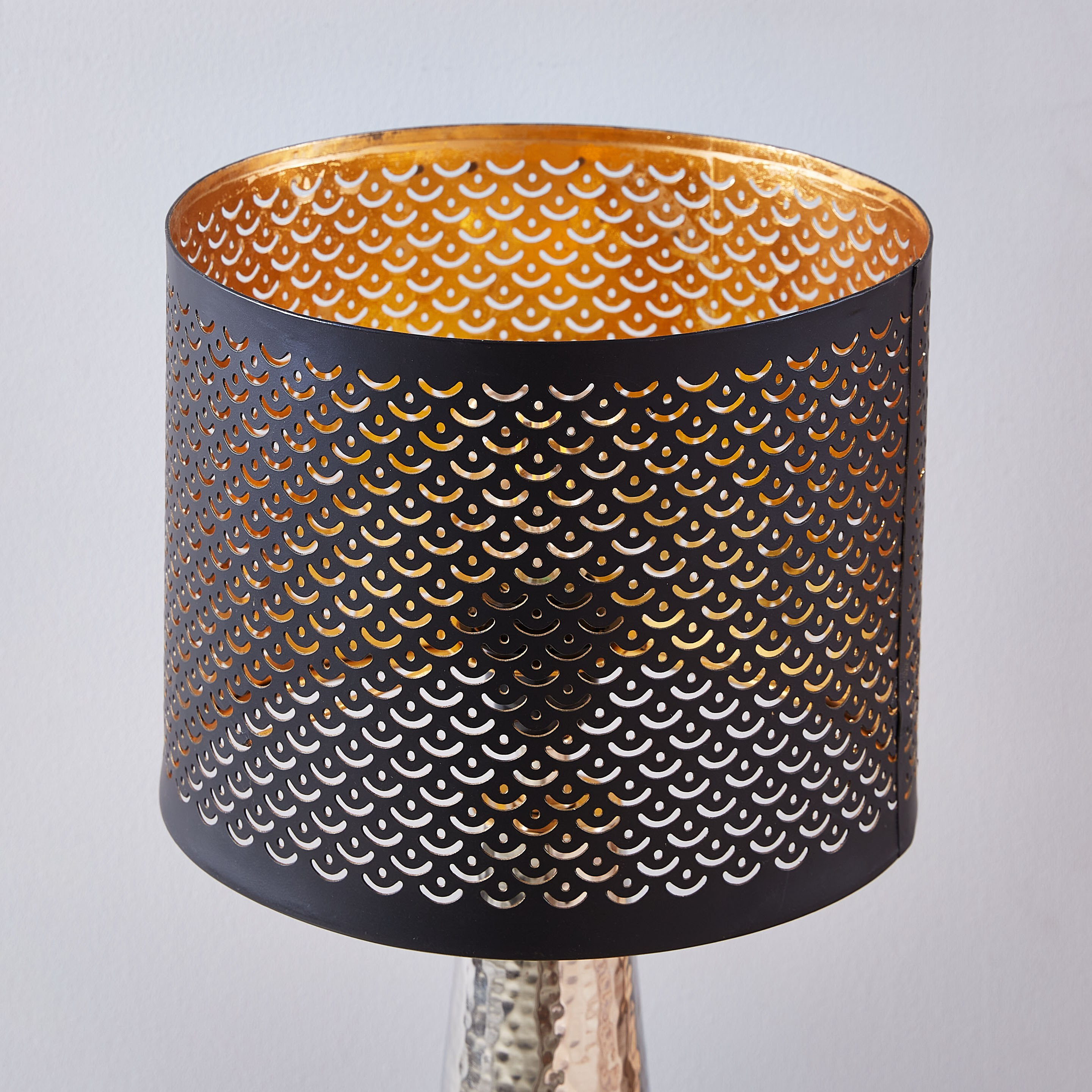 مصباح طاولة معدني من كيلي - 57 سم-hbxlivingroom-lighting-tablelamps-image-3