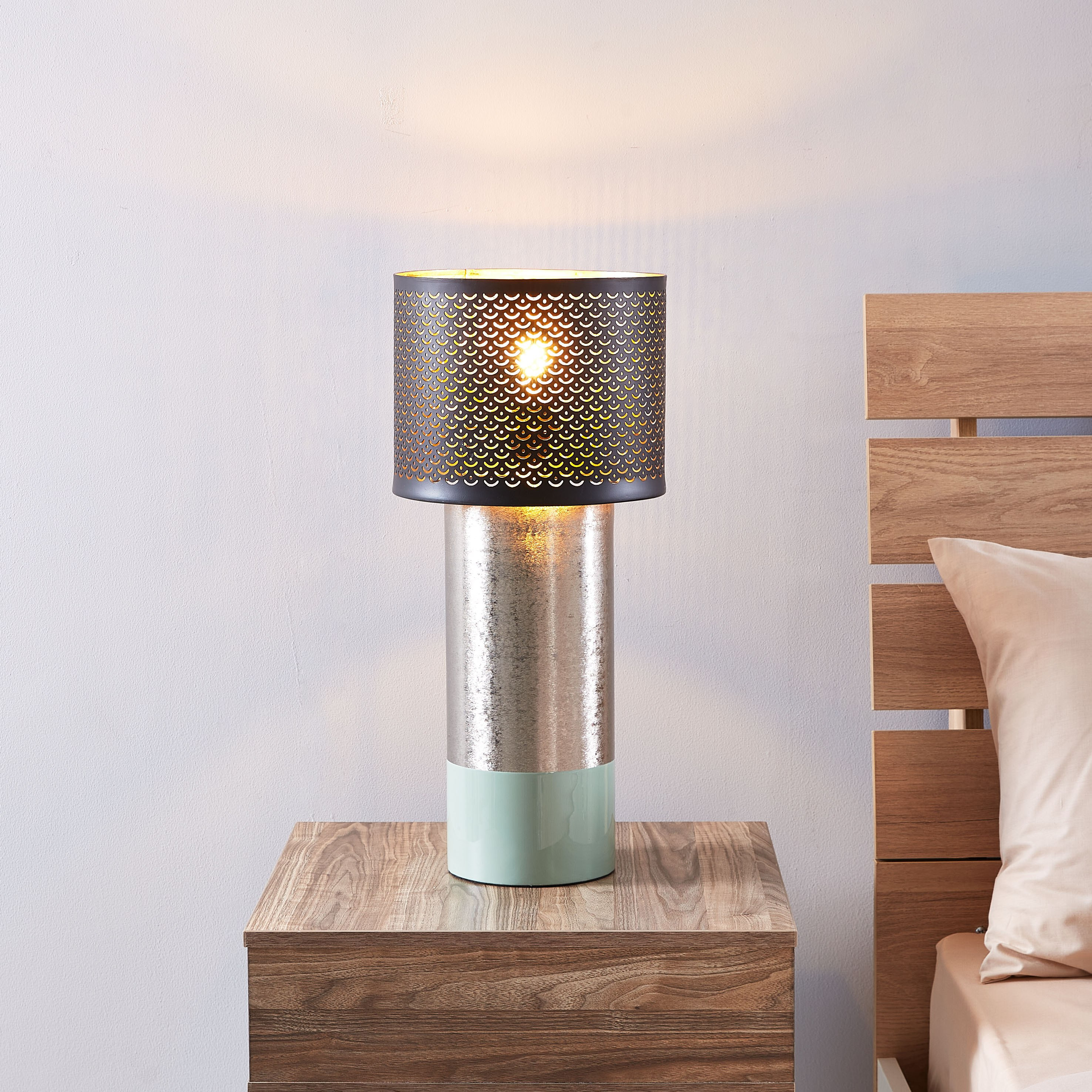 مصباح طاولة معدني من كيلي - 60 سم-hbxlivingroom-lighting-tablelamps-image-1