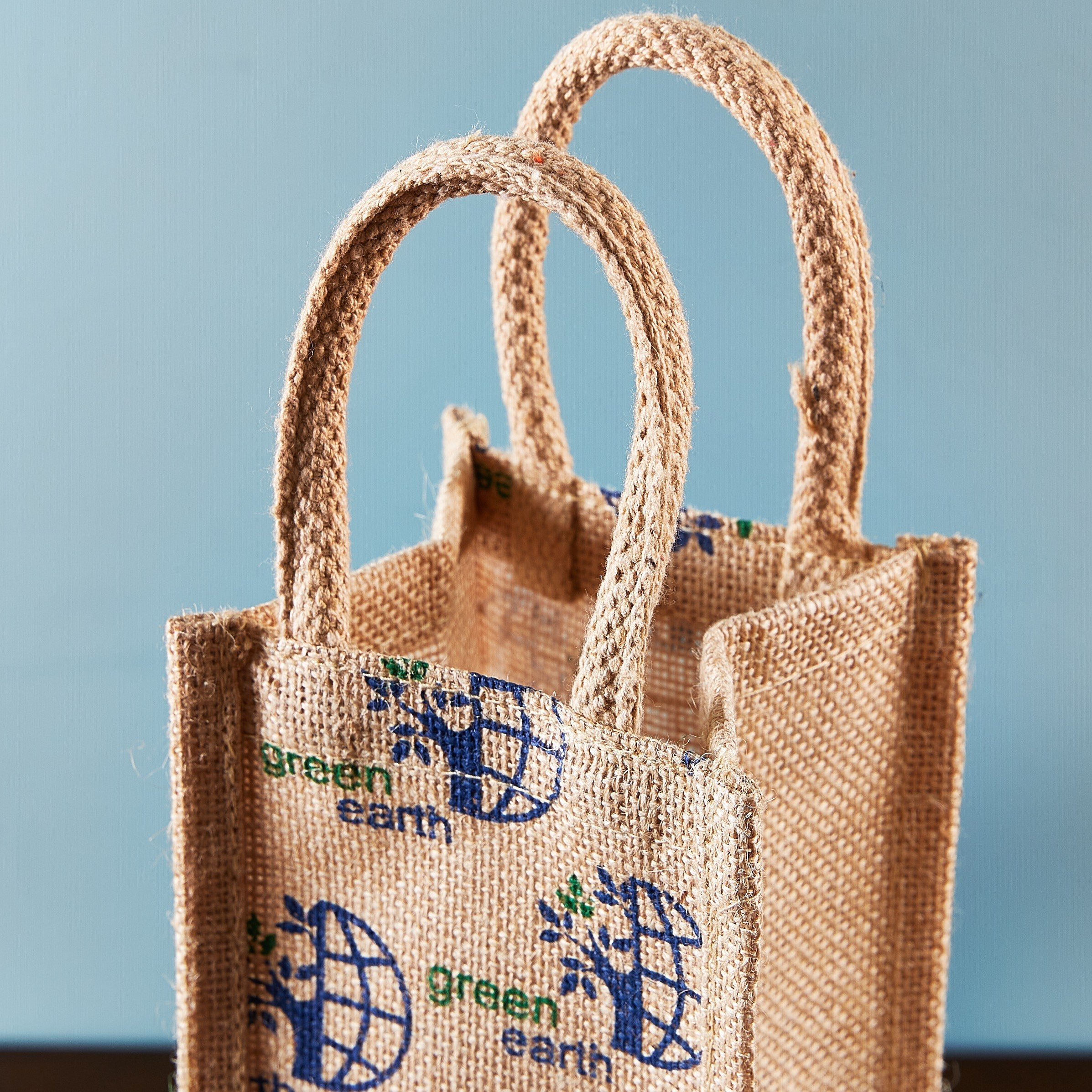 Go Green Earth Jute Bottle Bag - 13x8x39 cm-hbxhomeware-hbxkitchen-image-3