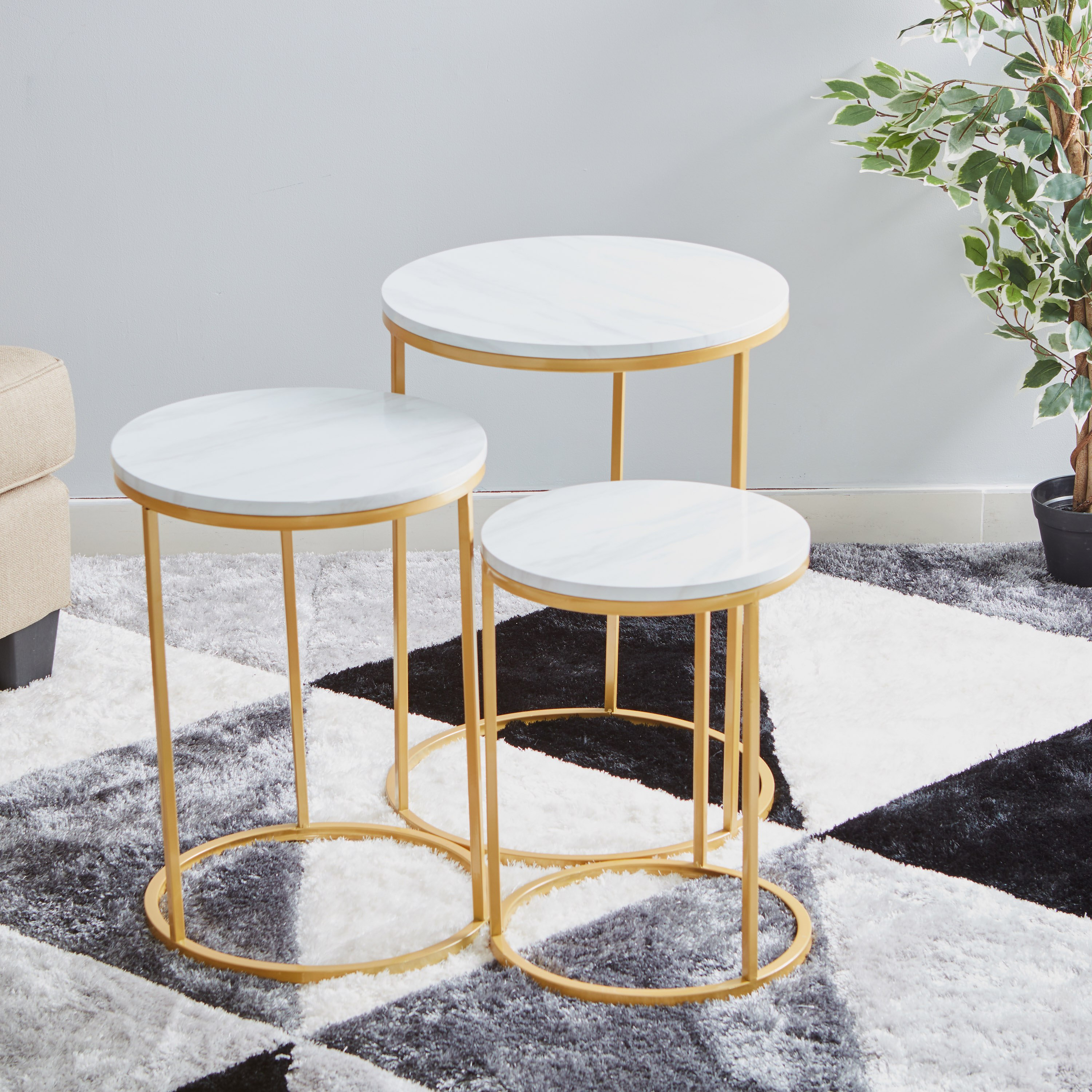 حامل نباتات من ماسا - طقم من 3 قطع-hbxfurniture-livingroom-endtables-image-1
