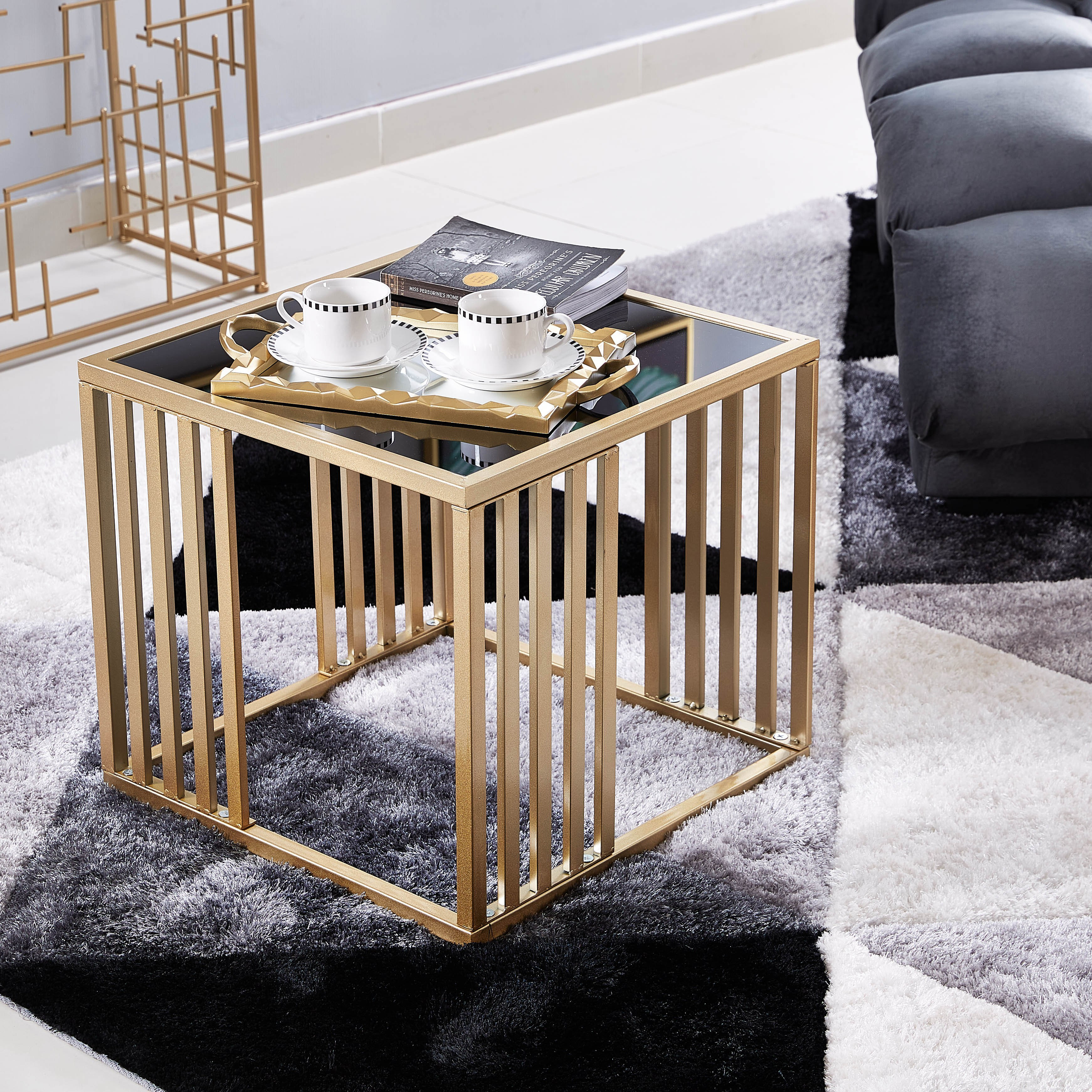 طاولة جانبيّة معدنية من مودينا-hbxfurniture-livingroom-endtables-image-1