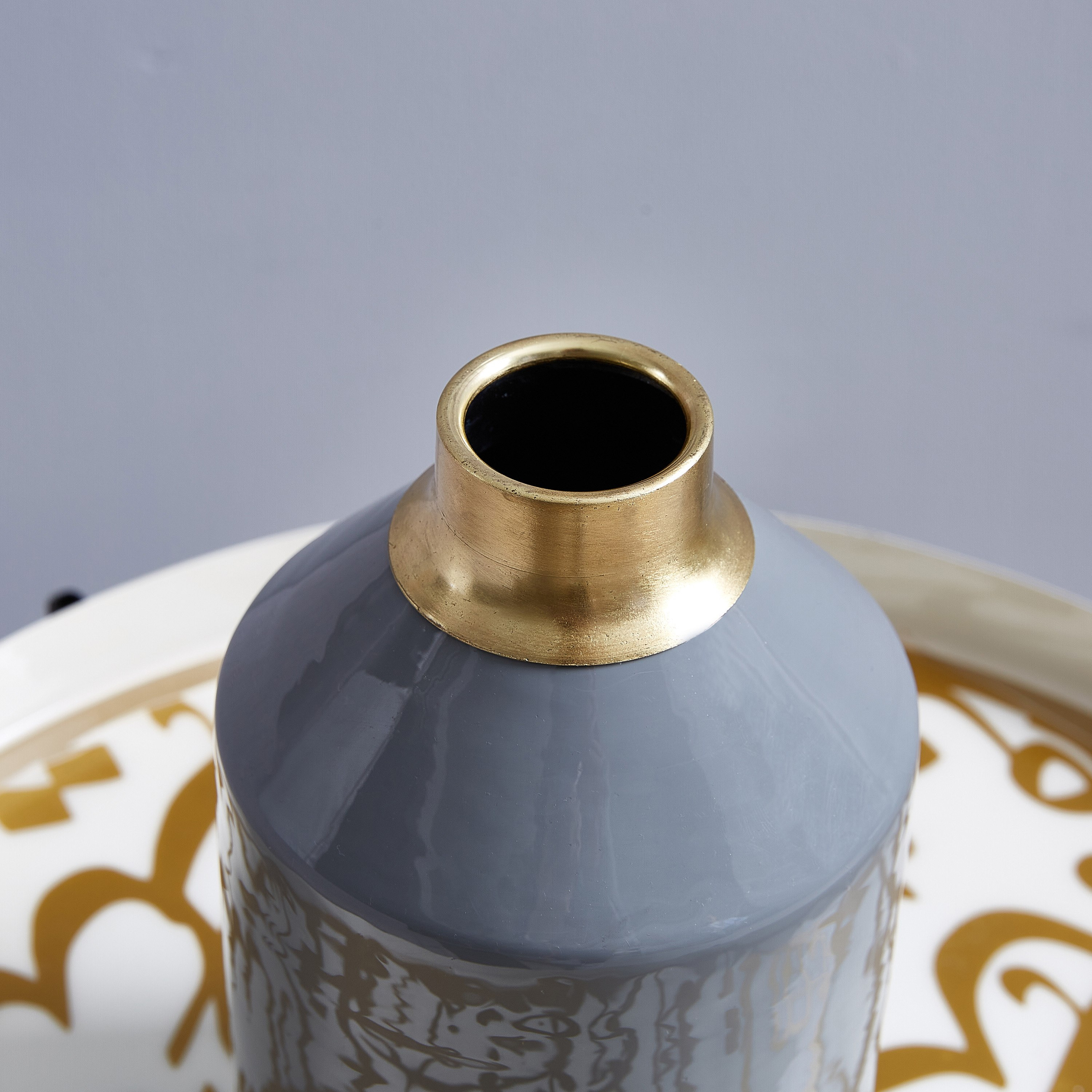 مزهرية معدنية من بريستين-hbxbedroom-decorandaccessories-vases-image-3