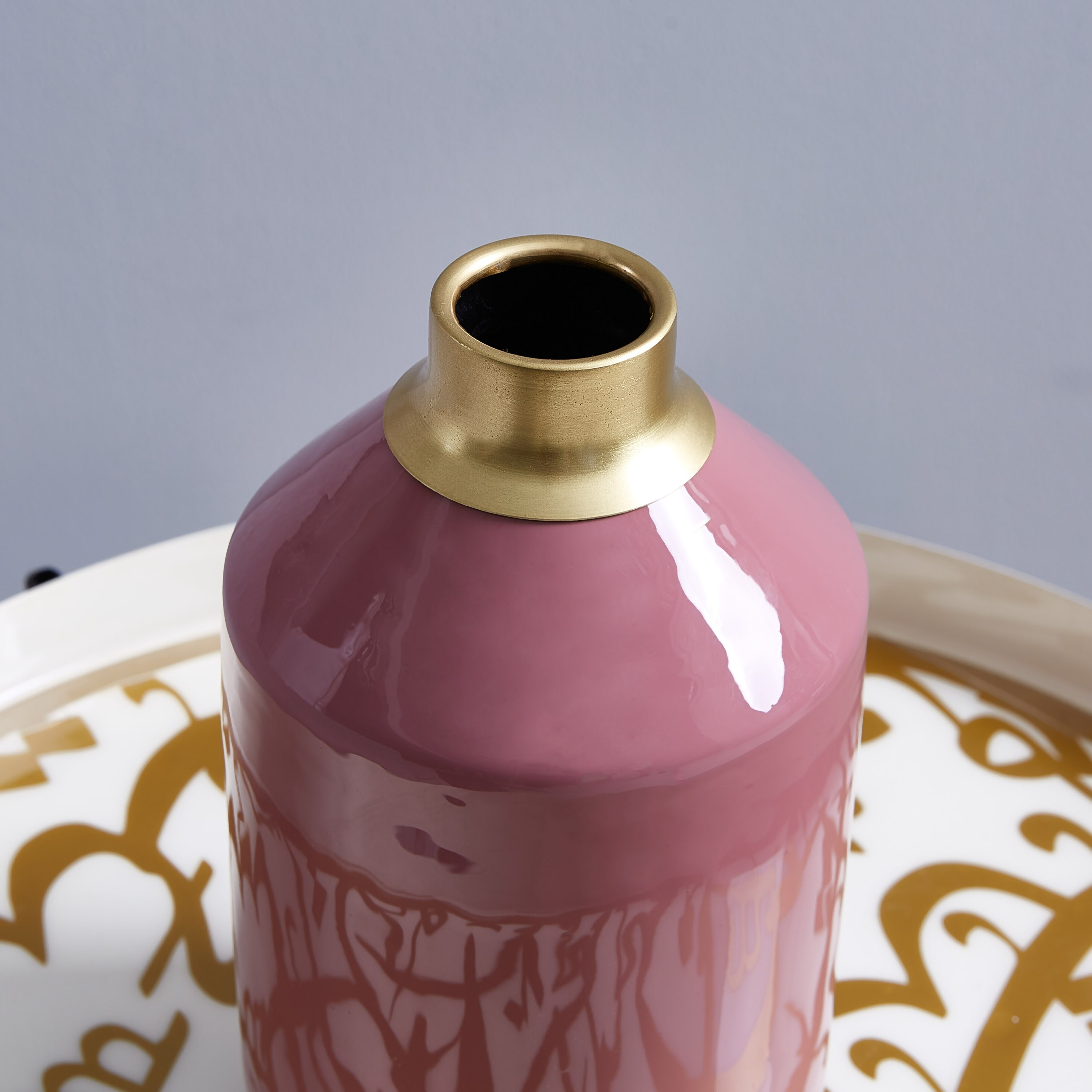 Pristine Metal Vase-hbxbedroom-decorandaccessories-vases-image-3
