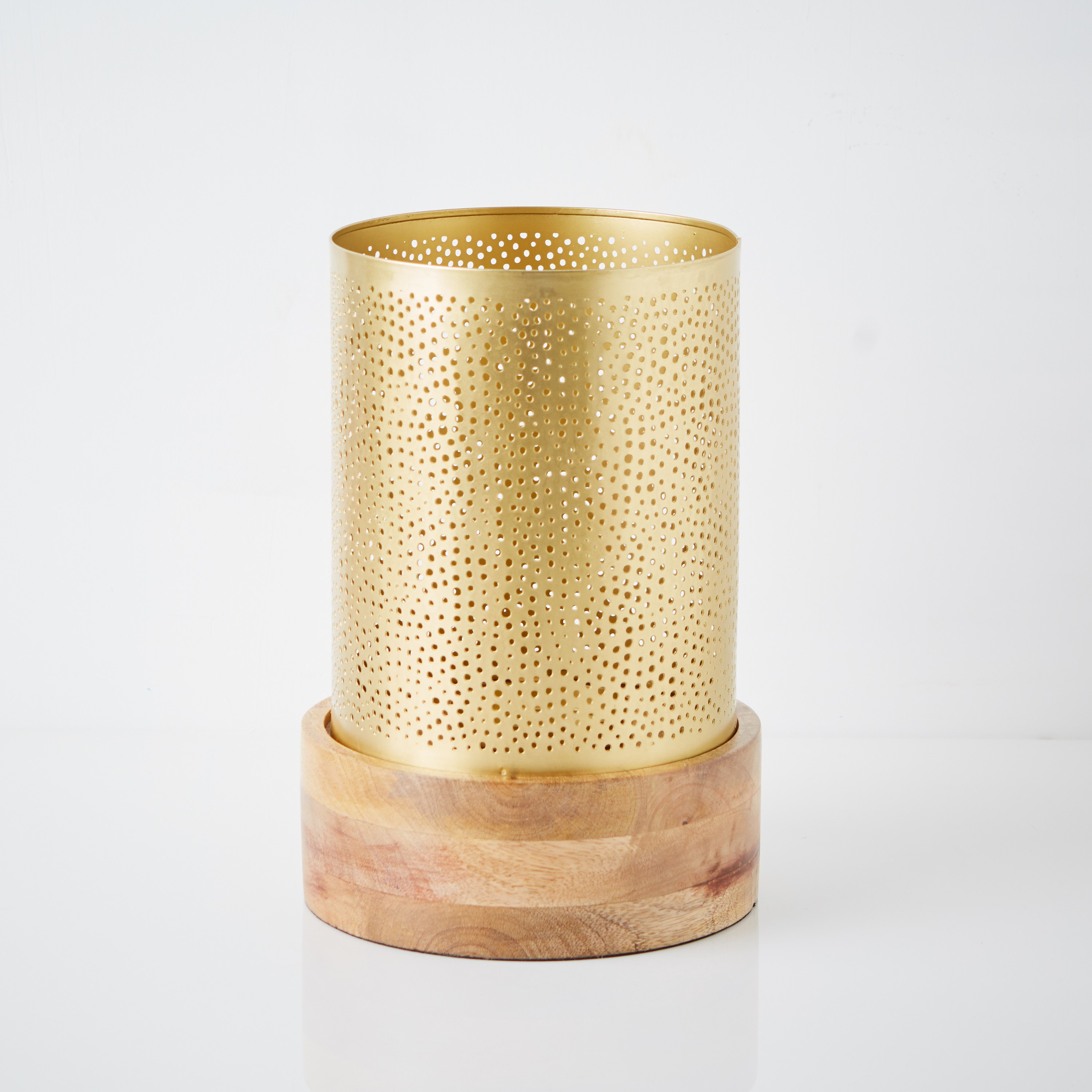 Bisera Candle Holder-hbxlivingroom-decorandaccessories-candleholders-image-4