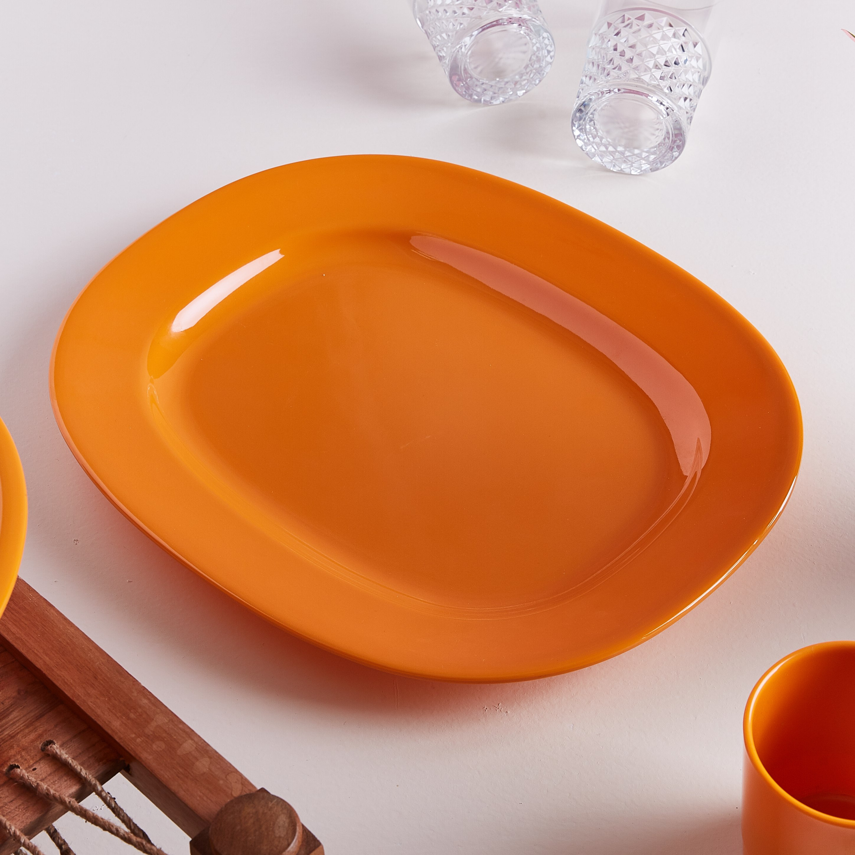 Bright Orange Rectangular Plate - 28x35 cm-hbxdecorandfurnishings-tabletop-crockery-image-1