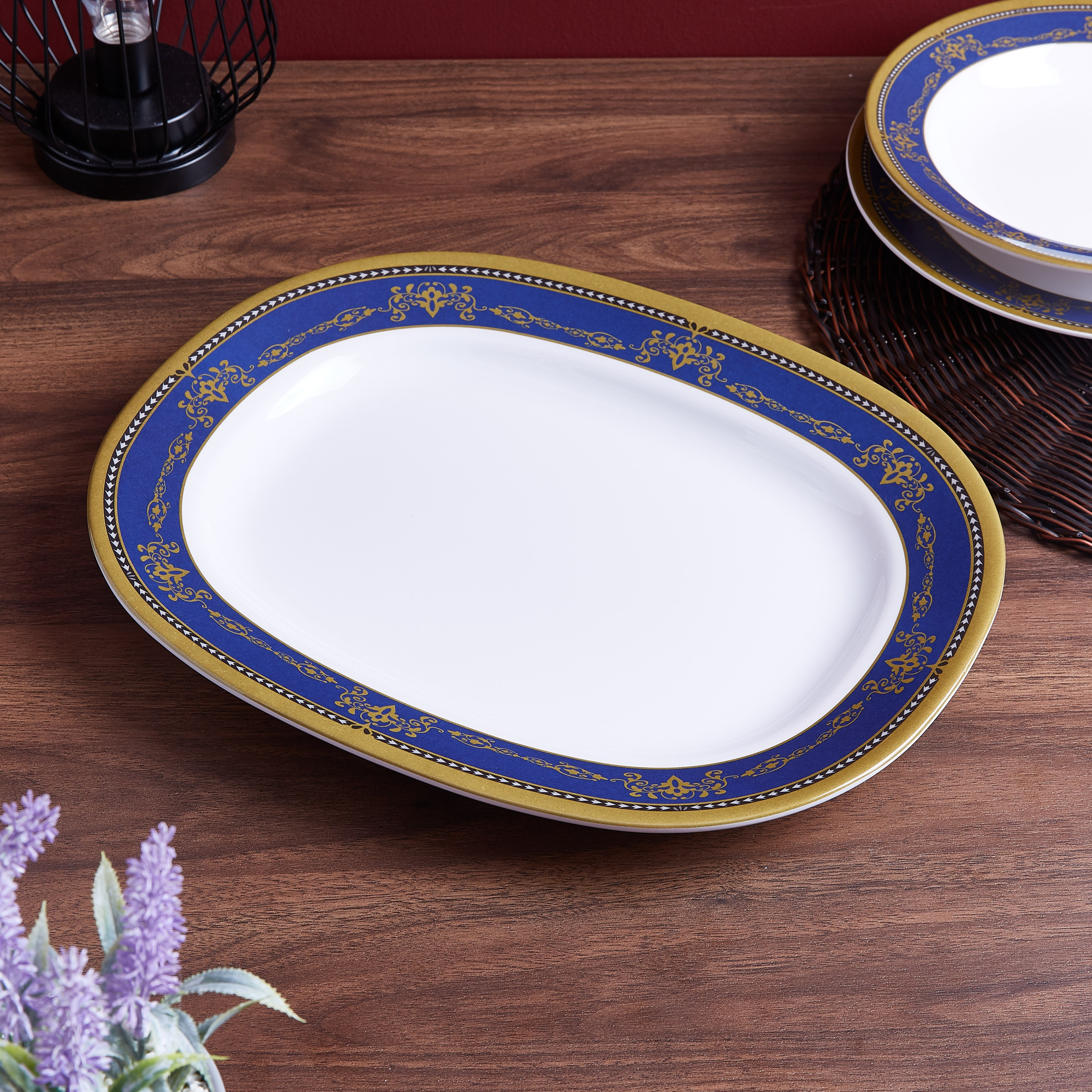 Grand Rectangular Plate - 35x28 cm-hbxdecorandfurnishings-tabletop-crockery-image-1