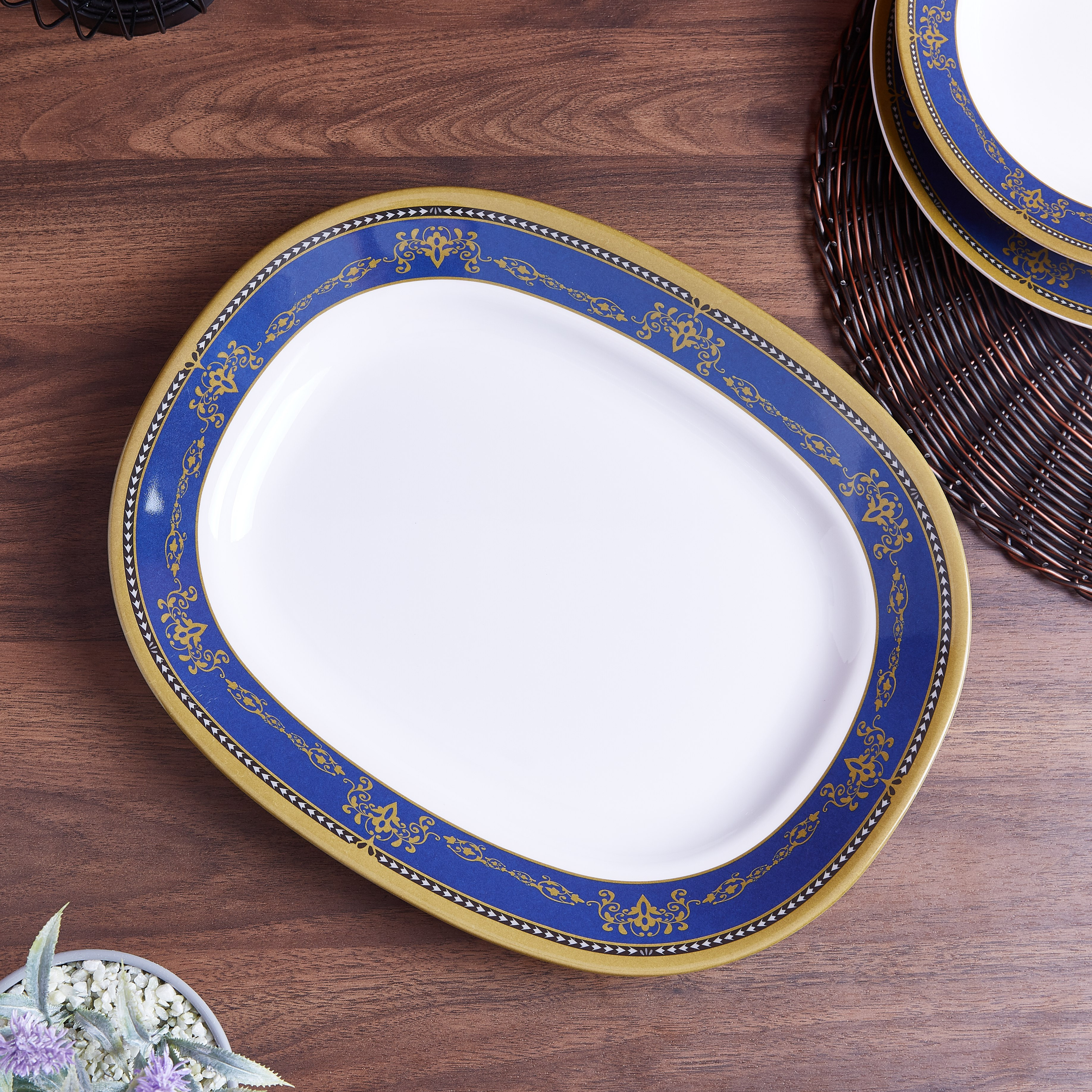 Grand Rectangular Plate - 35x28 cm-hbxdecorandfurnishings-tabletop-crockery-image-2