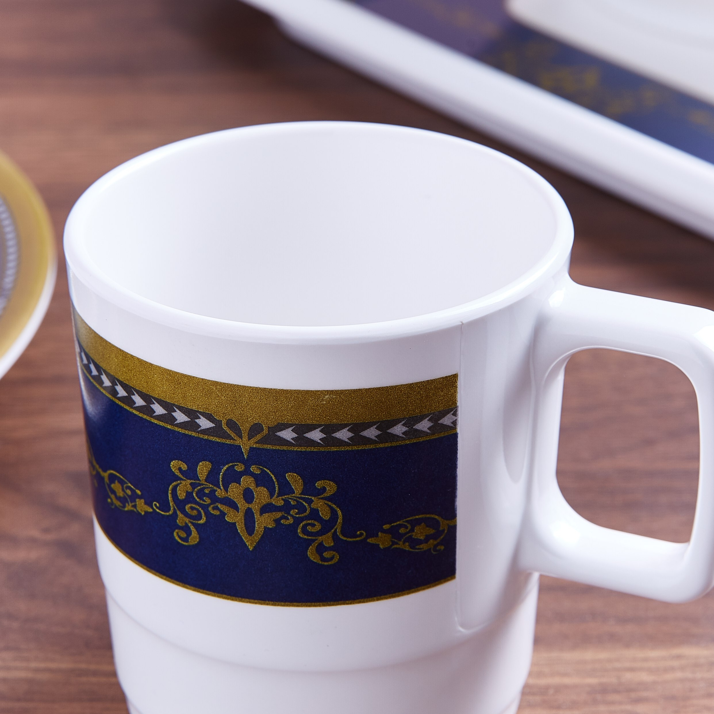 قدح بطبعات من جراند-hbxdecorandfurnishings-tabletop-crockery-image-2