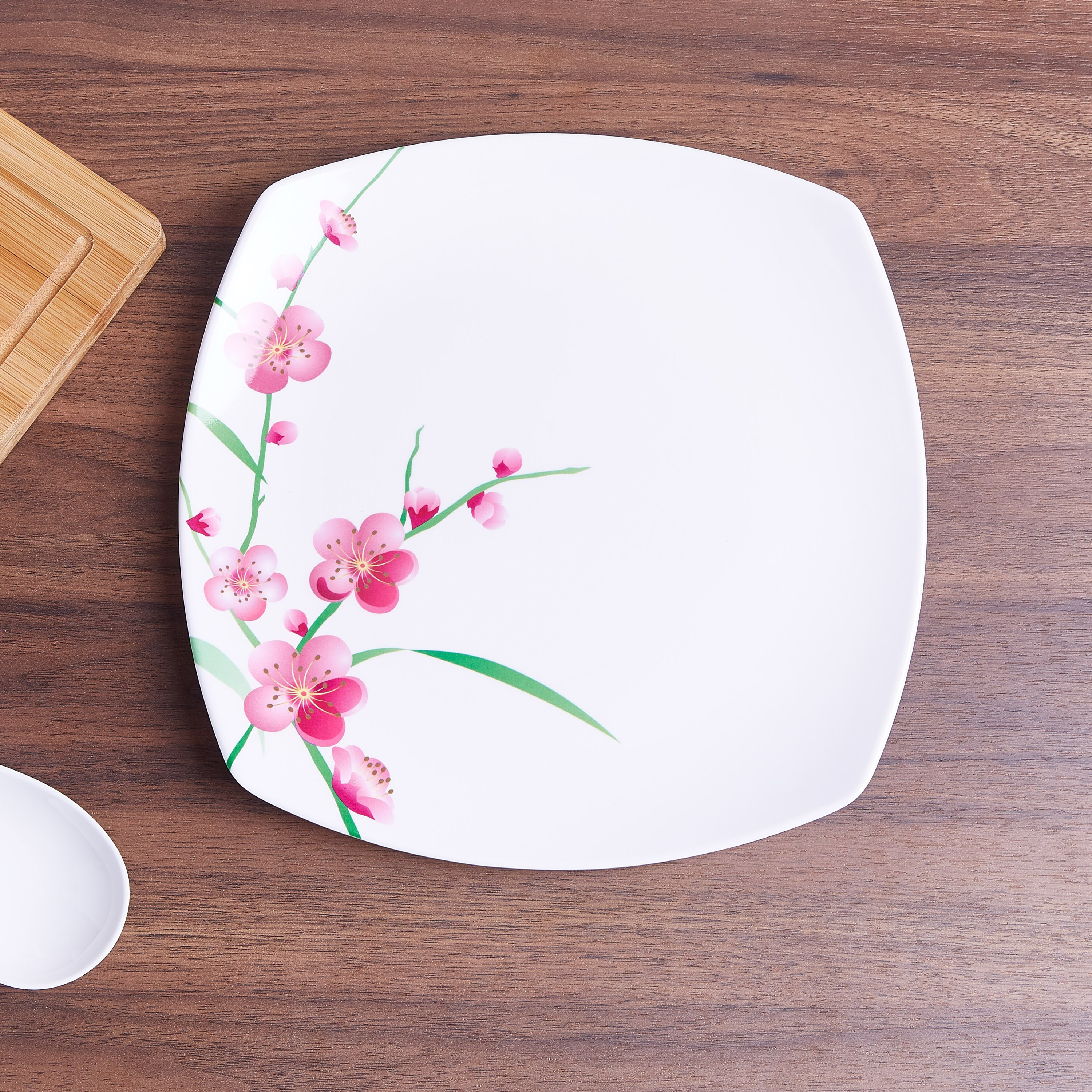 صحن مربّع بطبعات أزهار الربيع - 27 سم-hbxdecorandfurnishings-tabletop-crockery-image-2
