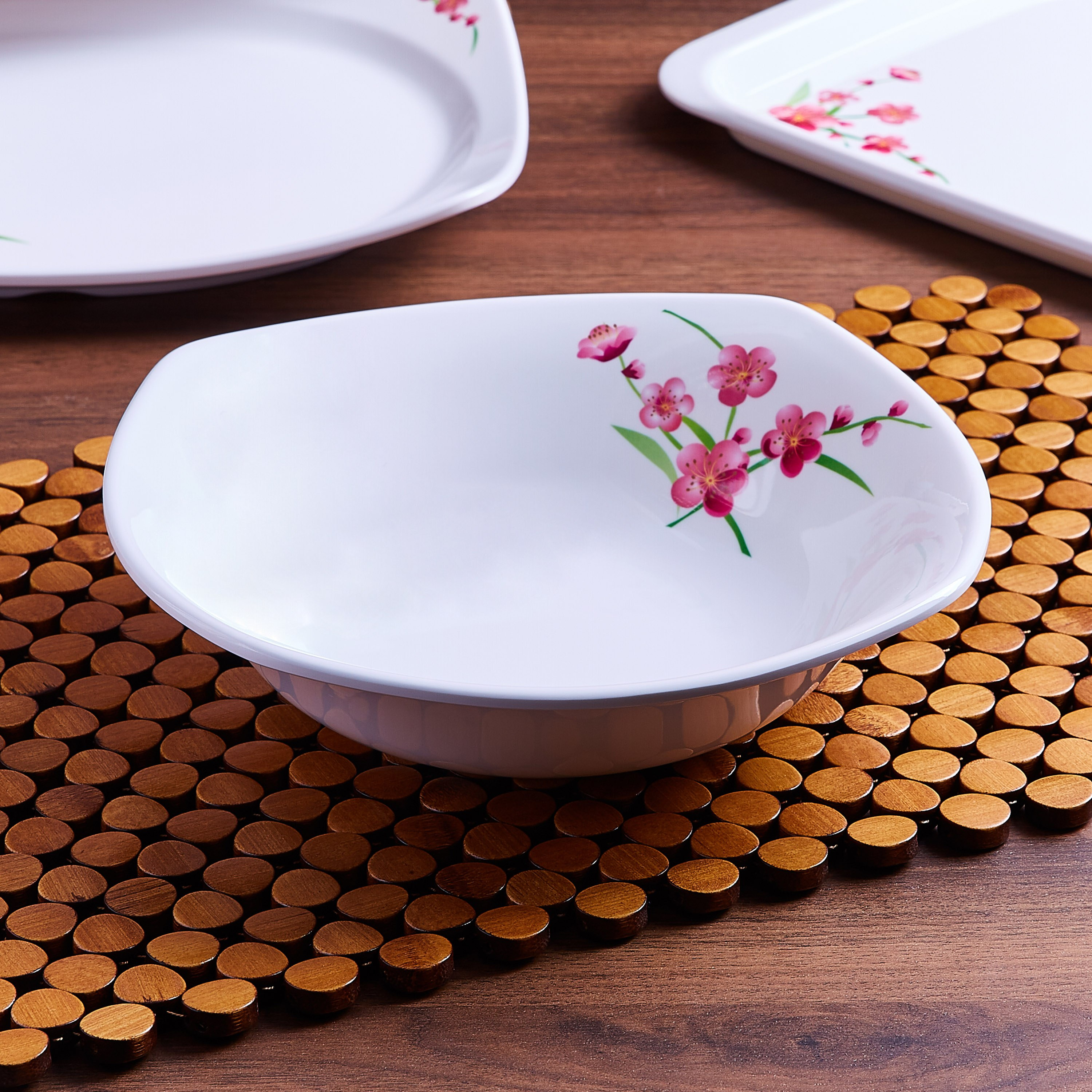 وعاء سلطة مربع الشكل سبرينج بلسم - 23 سم-hbxdecorandfurnishings-tabletop-serveware-image-2