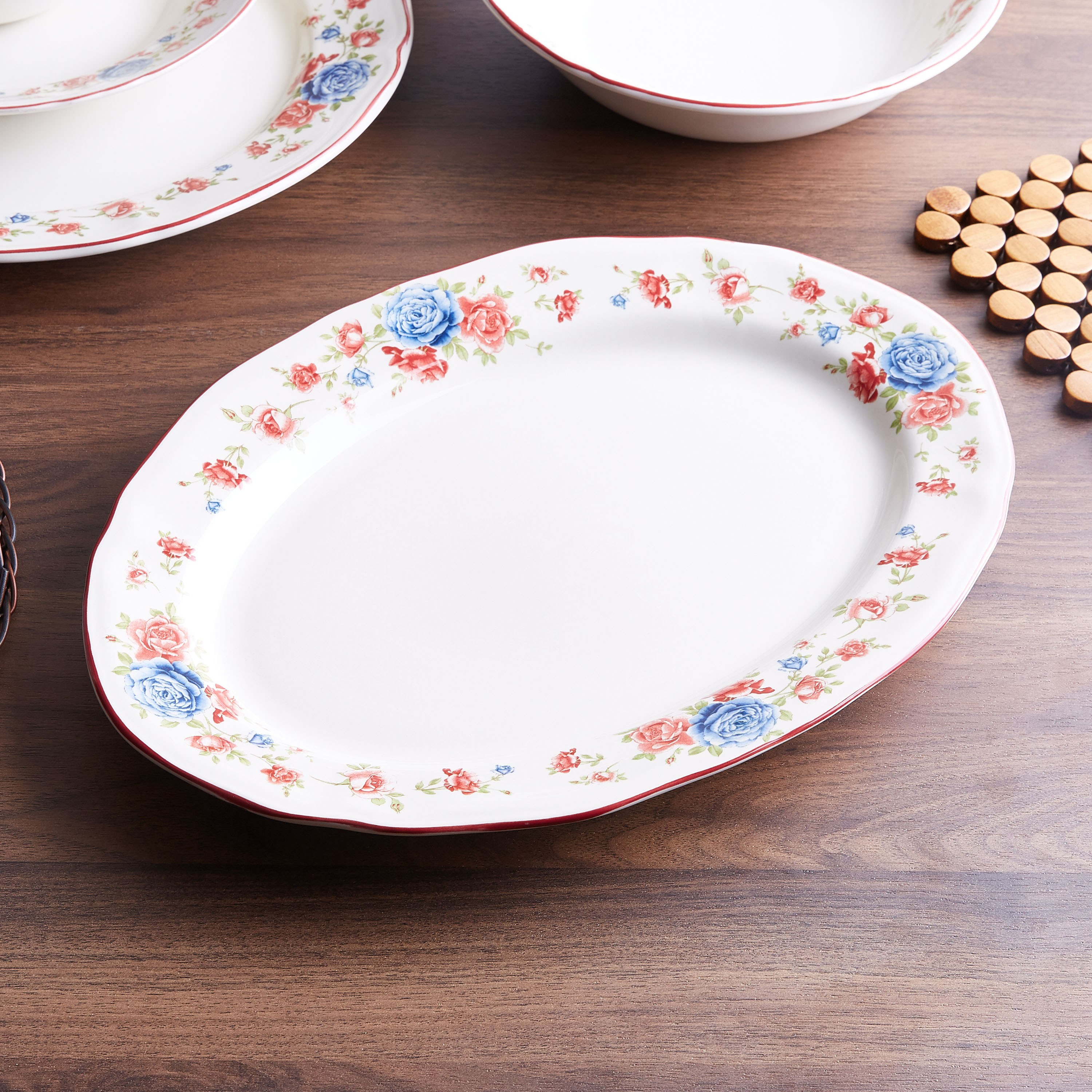 صحن بيضاوي بطبعات كوتاج روز من كلايتان- 36 سم-hbxdecorandfurnishings-tabletop-crockery-image-1