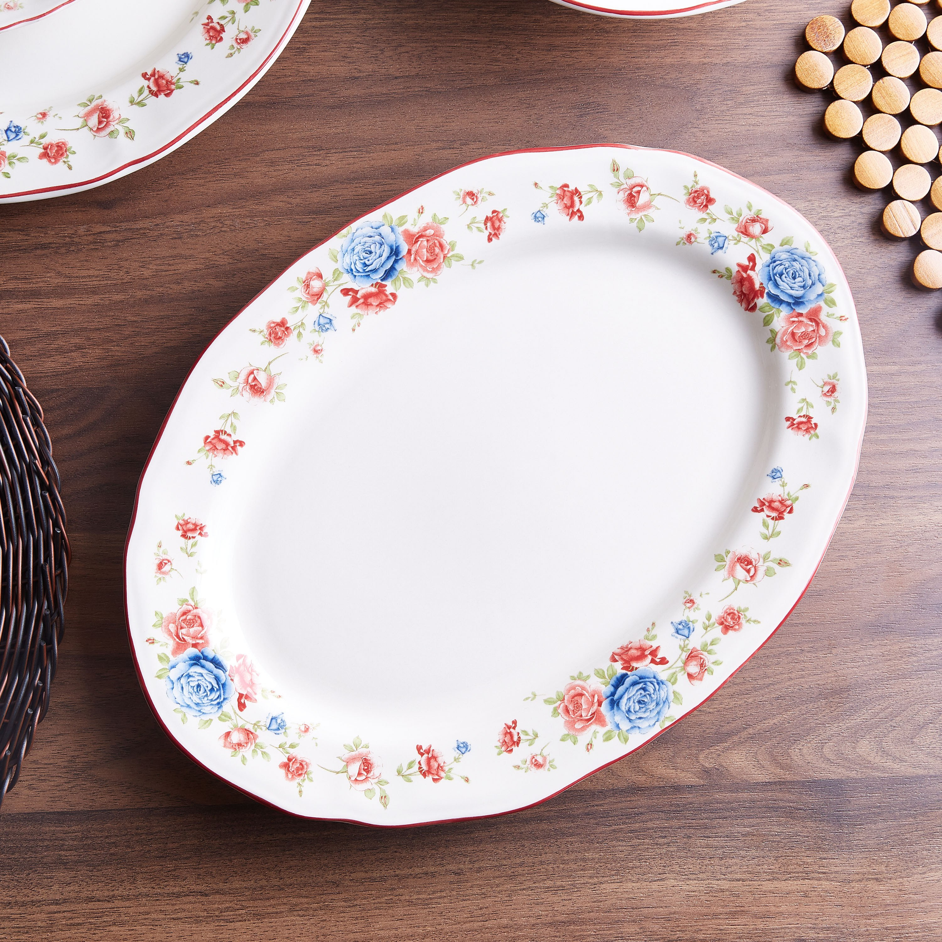 صحن بيضاوي بطبعات كوتاج روز من كلايتان- 36 سم-hbxdecorandfurnishings-tabletop-crockery-image-2