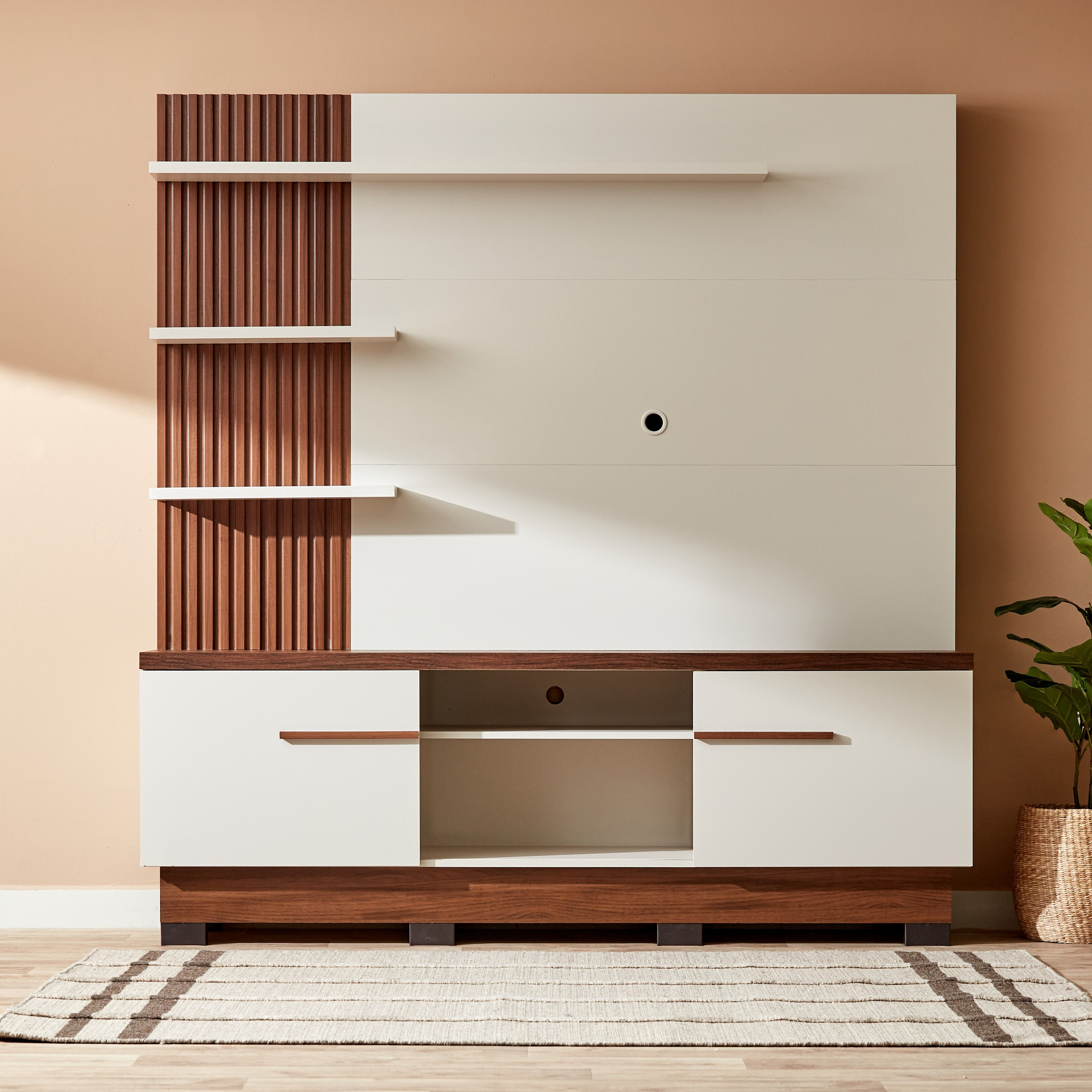 وحدة حائط للتلفاز حتى 55 بوصة من إتايبو-hbxlivingroom-mediaunitsandstorage-wallunits-image-2