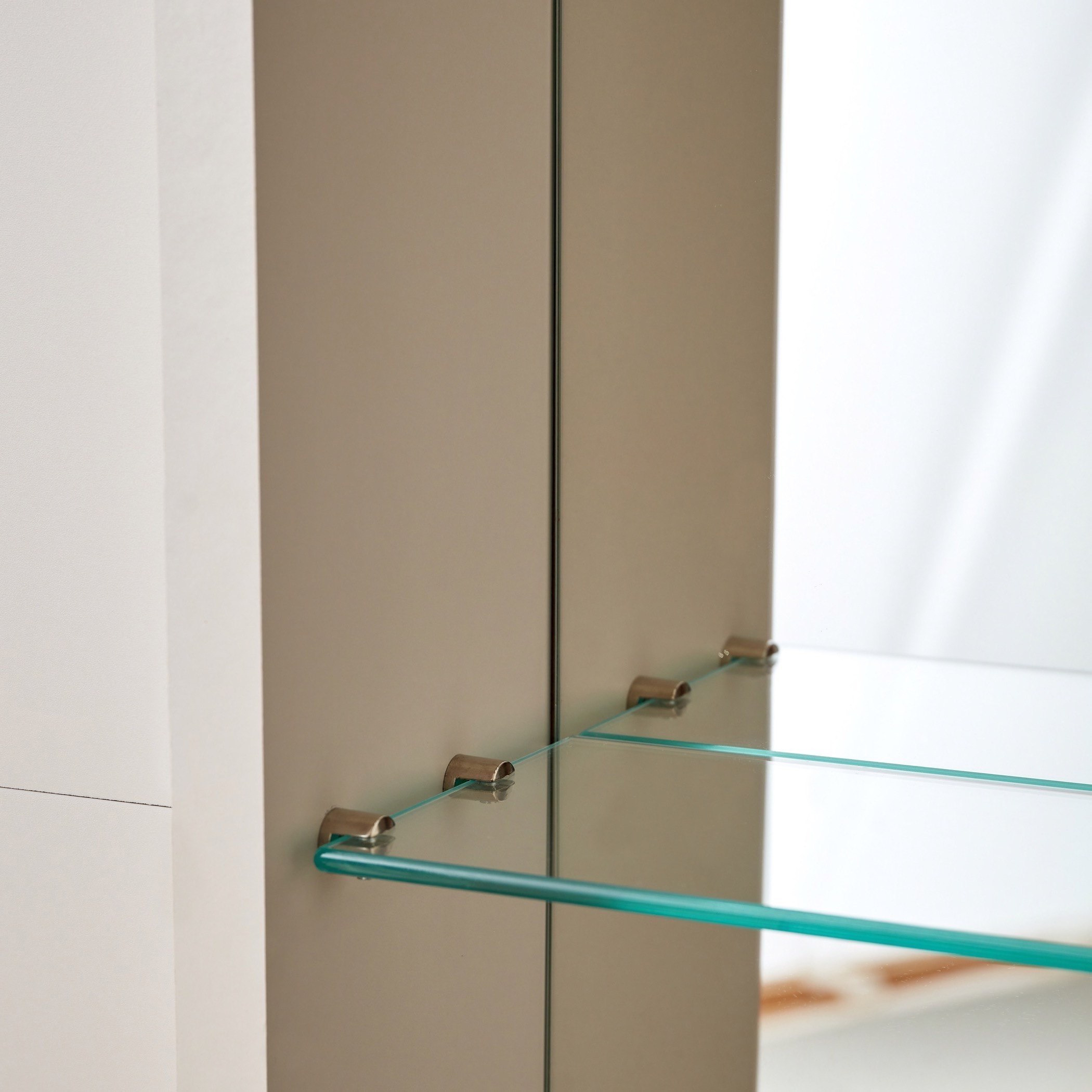 وحدة حائط للتلفاز حتى 60 بوصة من بتروبوليس-hbxlivingroom-mediaunitsandstorage-wallunits-image-9