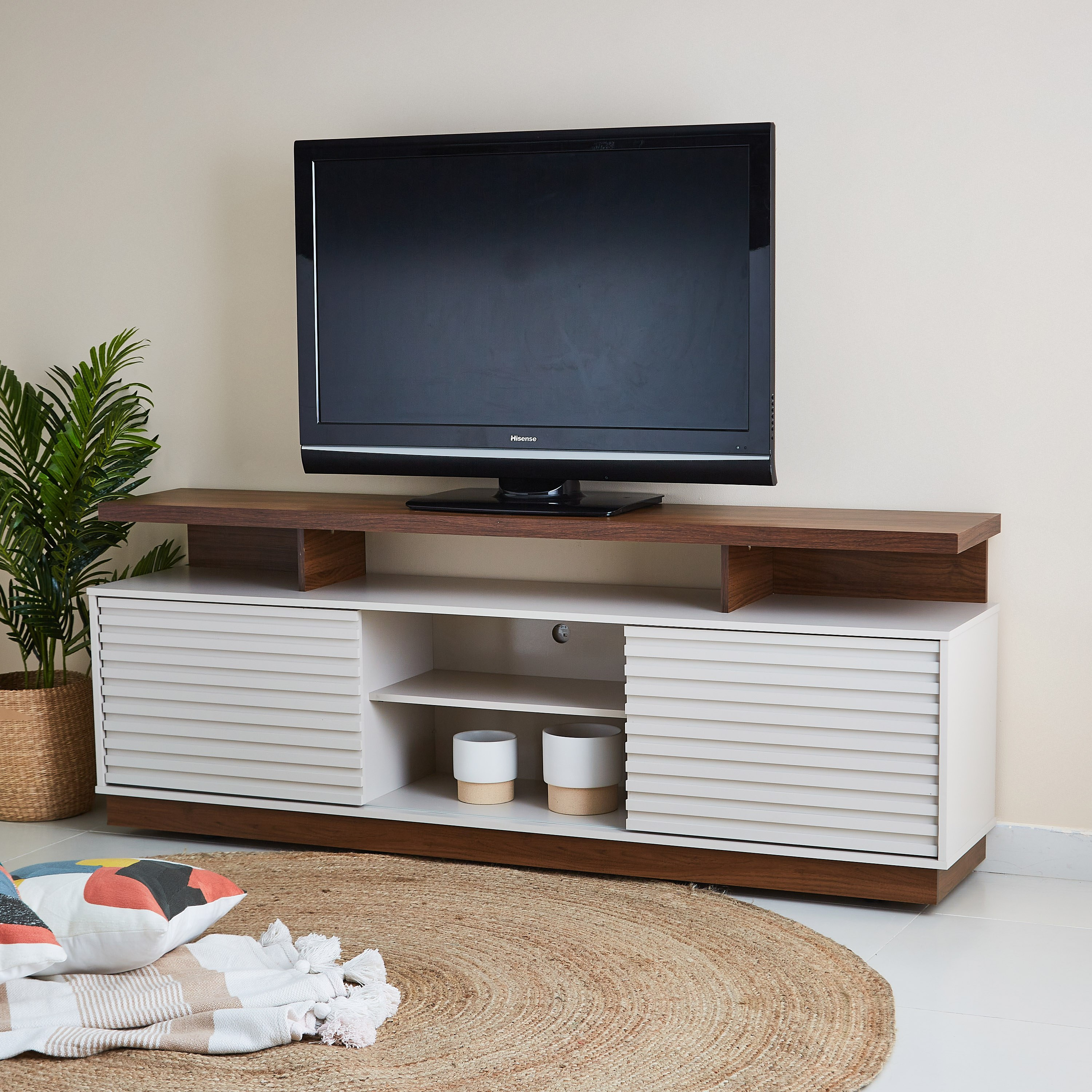 وحدة تلفزيون للأجهزة حتى 65 بوصة من بلومينو-hbxlivingroom-mediaunitsandstorage-tvunits-image-3