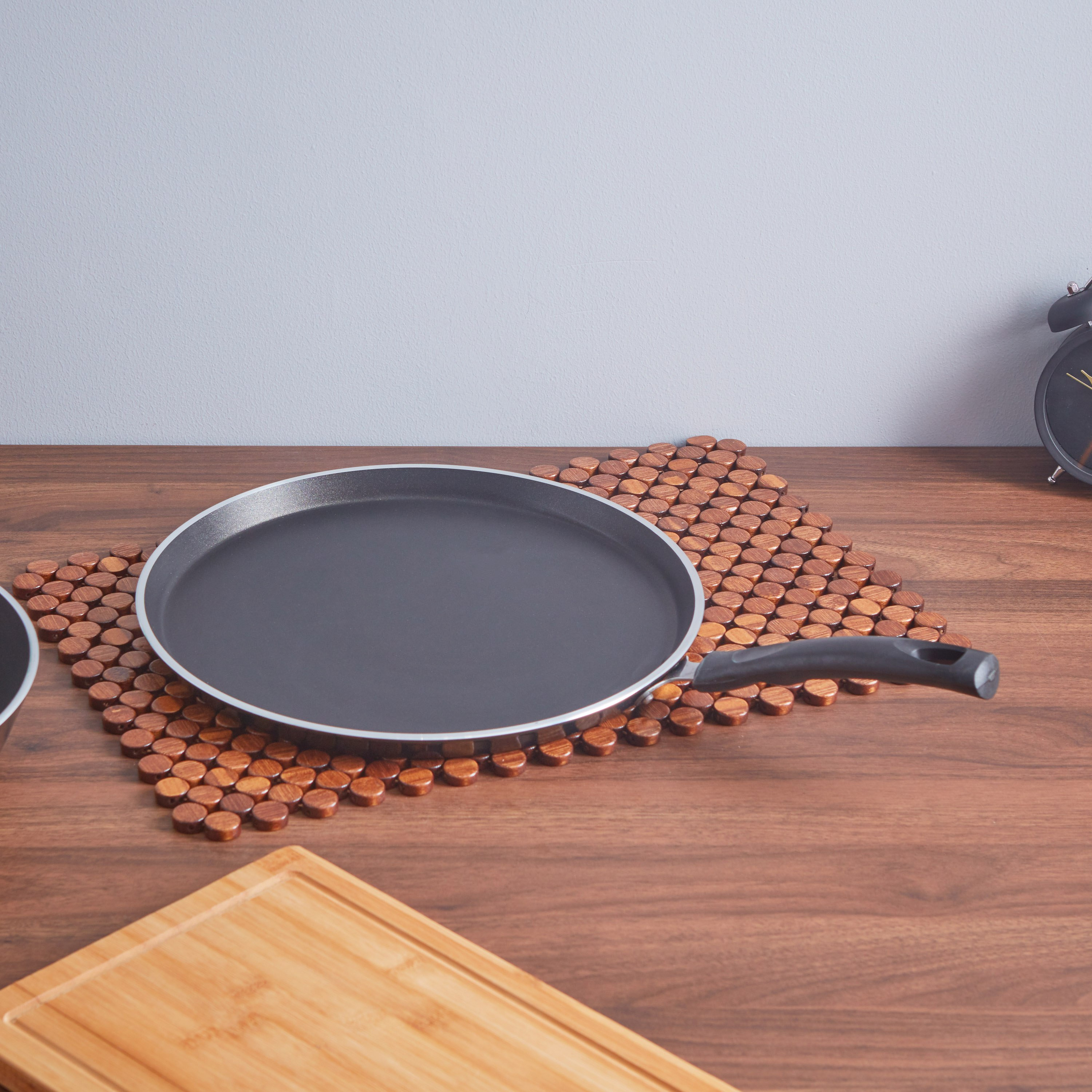 طاوة غير لاصقة من بيجن - 31 سم-hbxkitchen-kitchenware-foodpreparation-image-1
