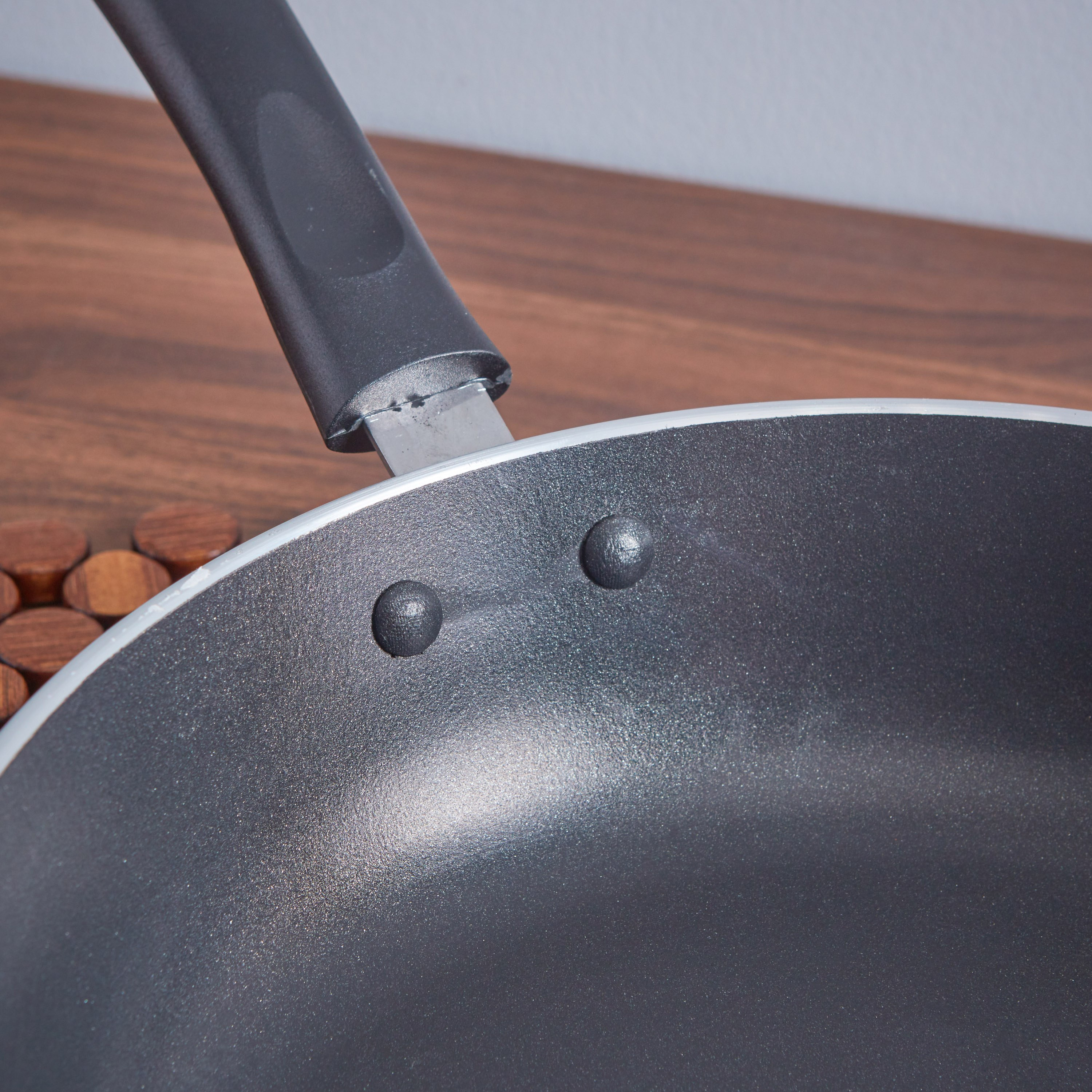 مقلاة غير لاصقة من بيجن - 28 سم-hbxkitchen-kitchenware-foodpreparation-image-2