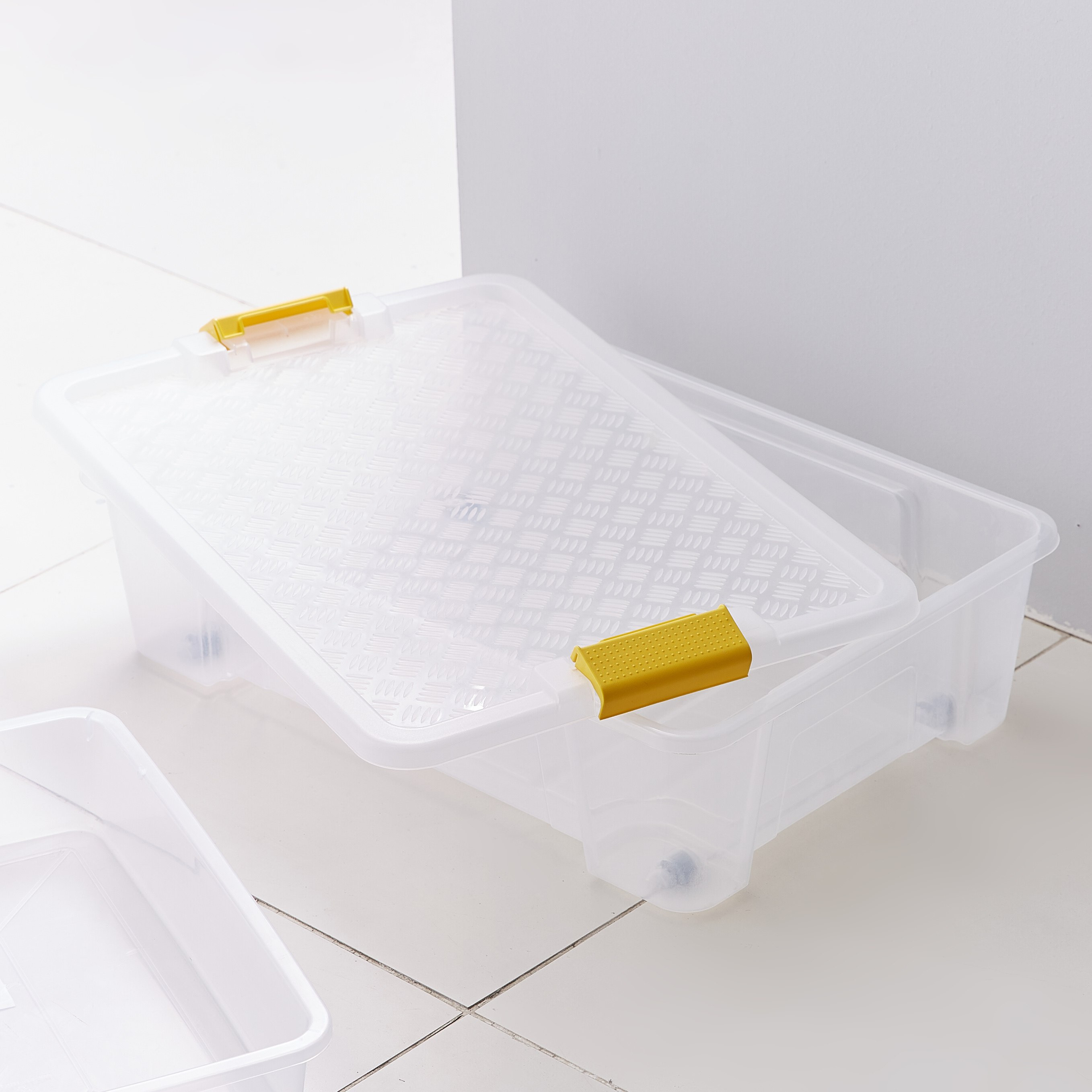 صندوق بمشبك وعجلات - 25 لتر-hbxbedroom-bedroomaccessories-bedroomstorage-image-2