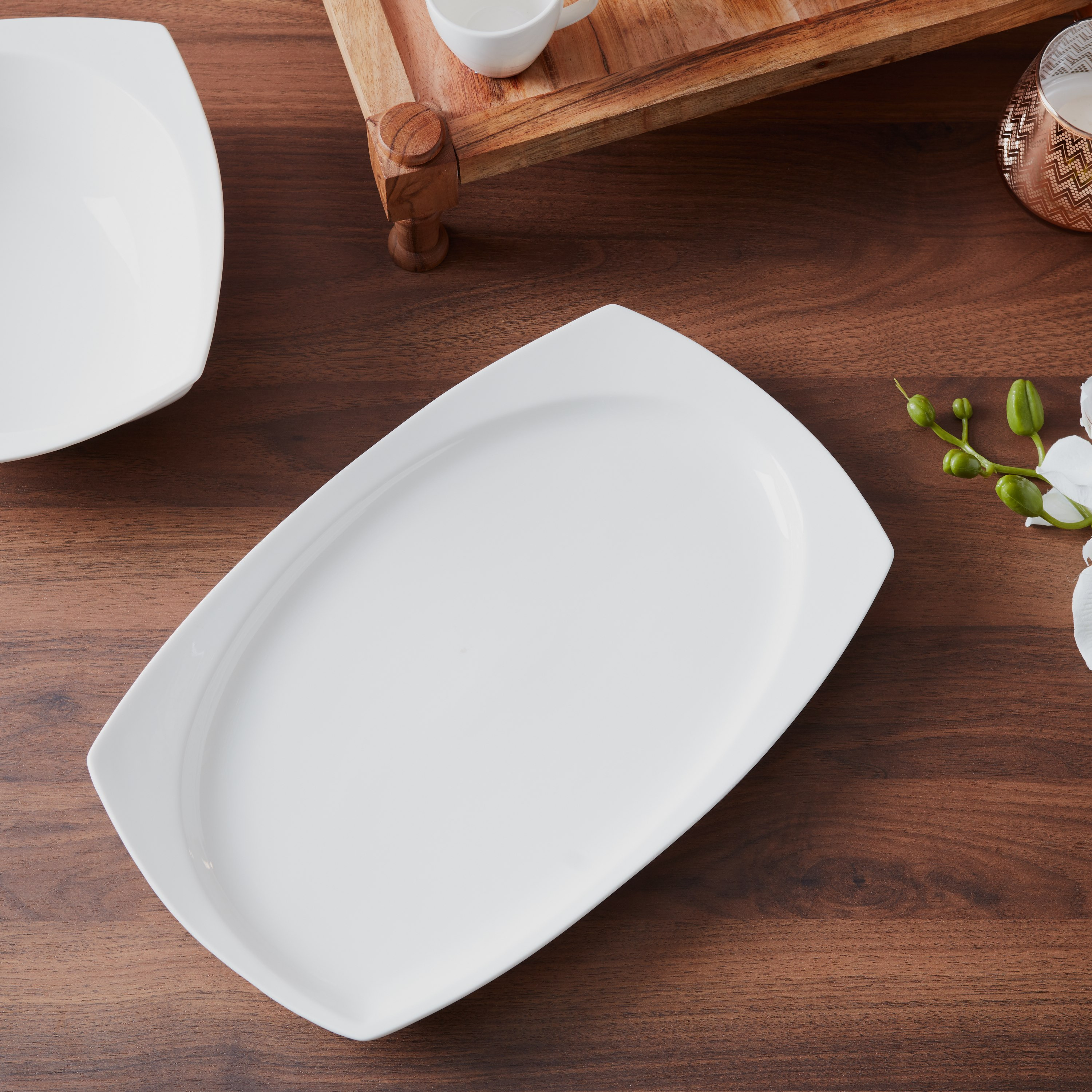 صحن بيضاوي نيفيل بورسلين من فيست - 37x23 سم -hbxdecorandfurnishings-tabletop-crockery-image-1