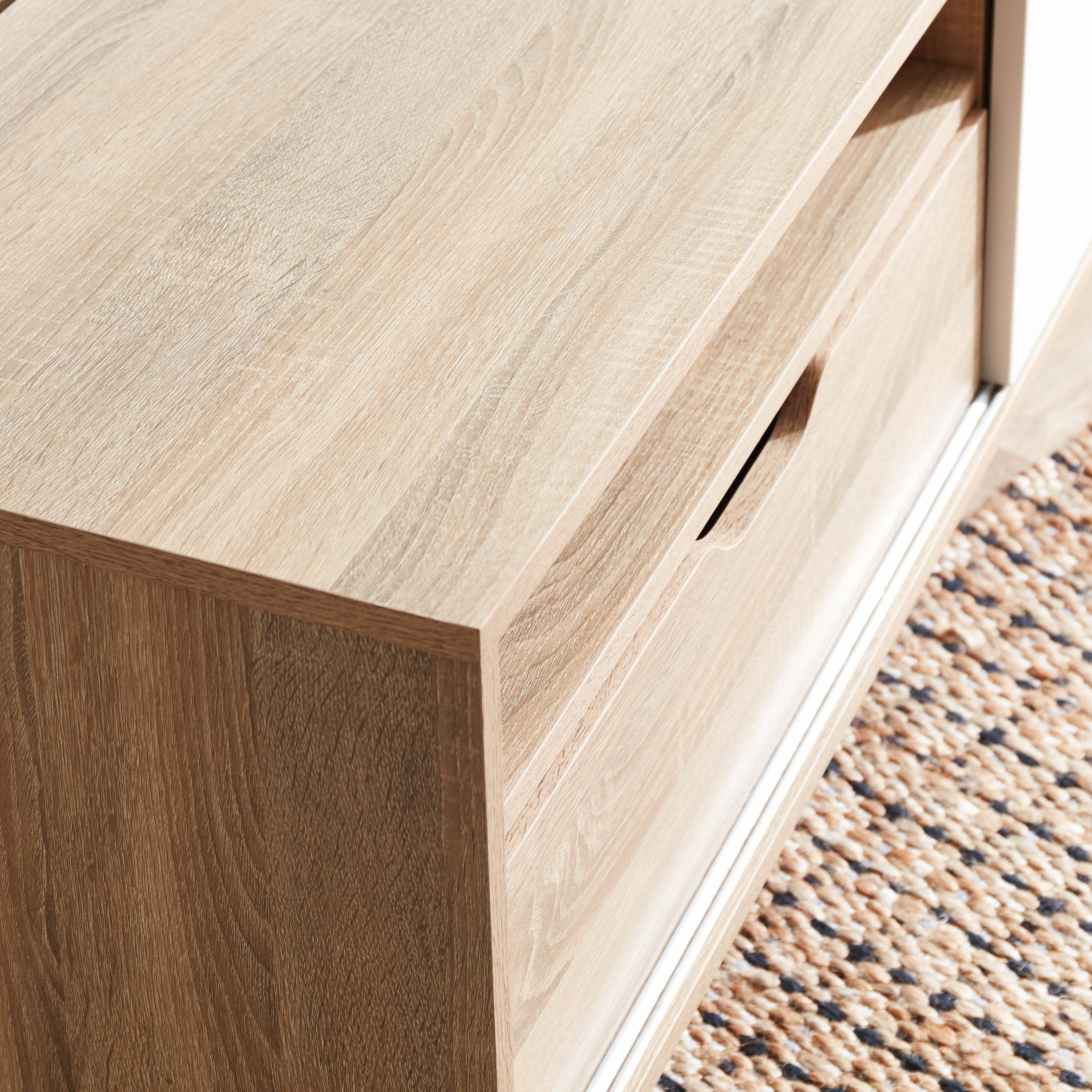 وحدة تلفاز منخفضة للأجهزة حتى 55 بوصة بباب قابل للانعكاس من بون-hbxlivingroom-mediaunitsandstorage-tvunits-image-4